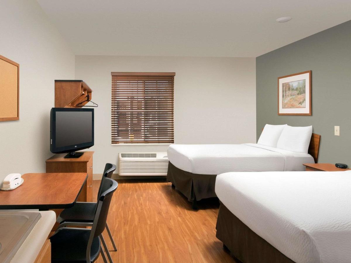 Queen Room with Two Queen Beds - Accessible/Non-Smoking