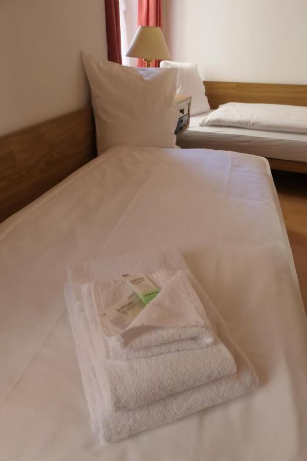 Single Room with Shared Bathroom