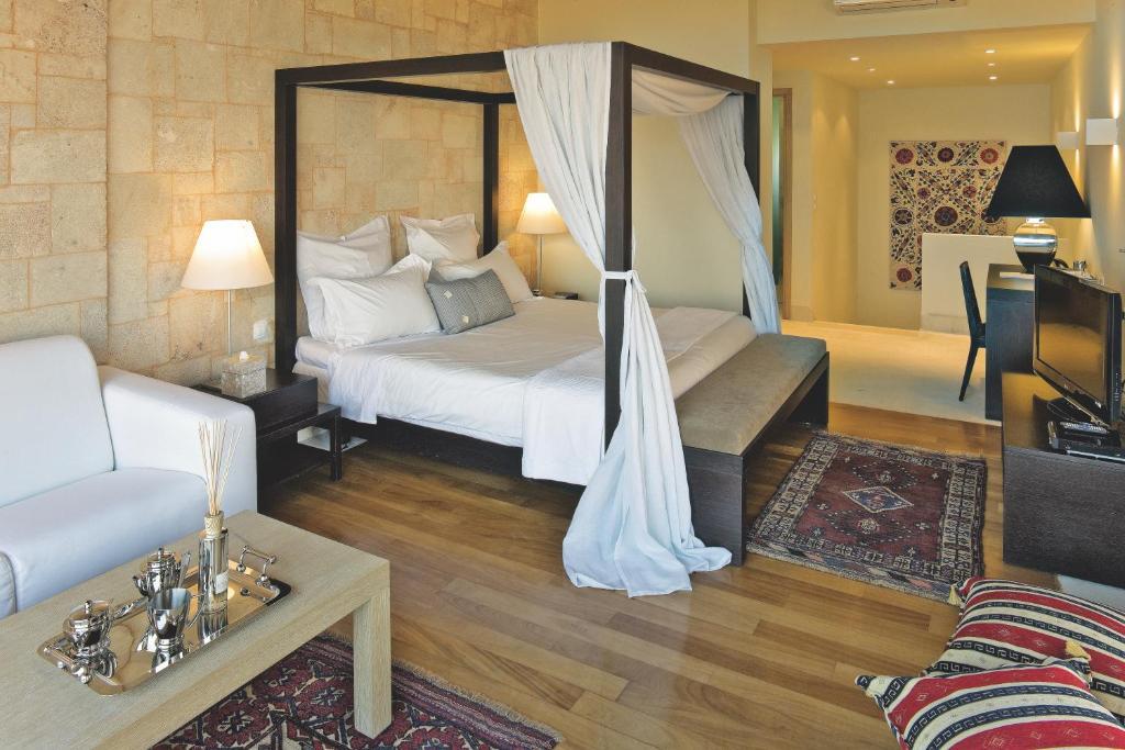Maisonnette/Duplex met Queensize Bed en Eigen Zwembad - Zeezijde
