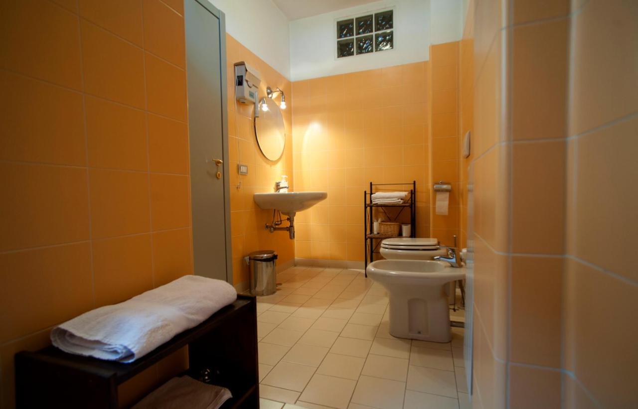 Camera Singola con Bagno in Comune
