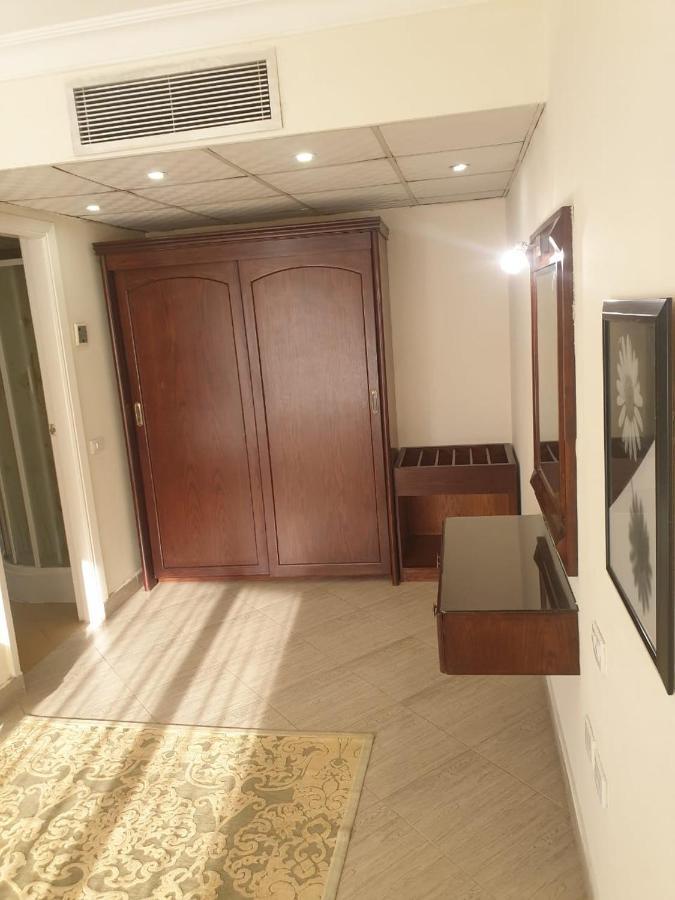 Appartamento con Vista Piscina