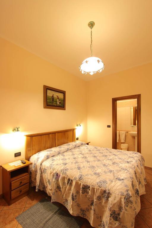 Habitación Doble Económica con baño compartido