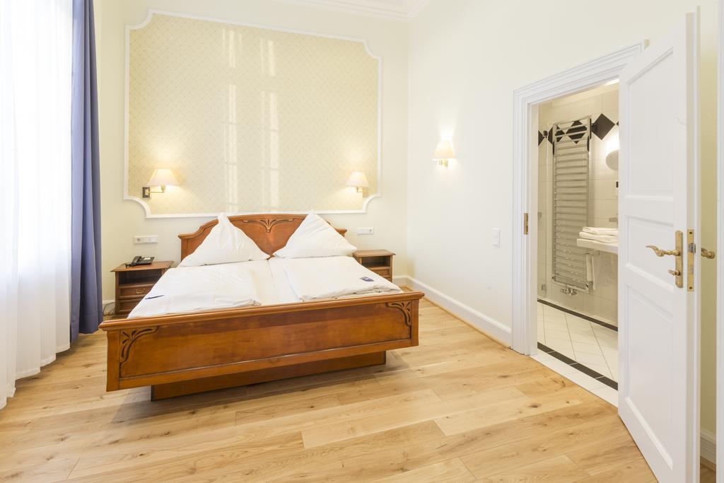 Superior Double Room,109796187:JPEG