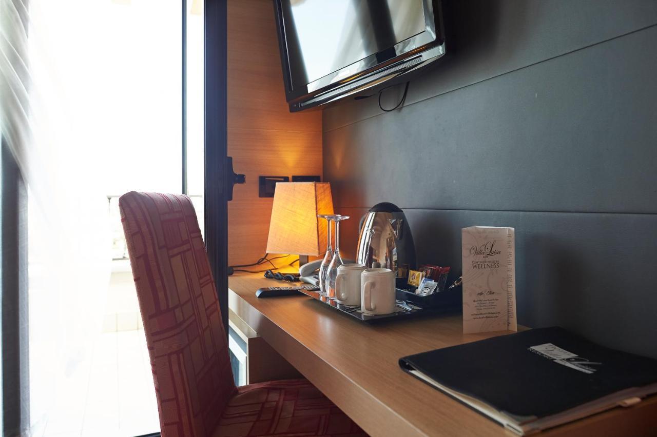 Chambre Triple Supérieure avec Balcon et Vue sur le Lac