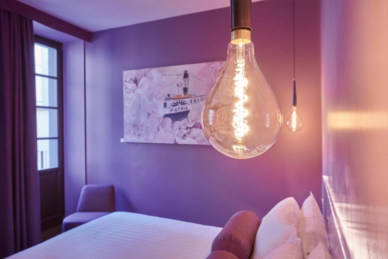 Doppelzimmer mit Balkon