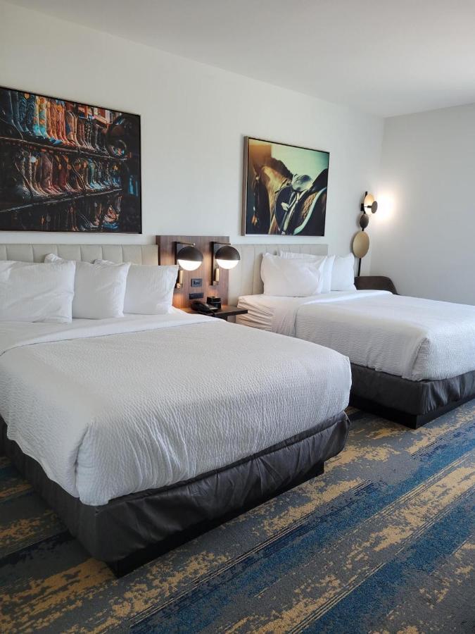 Queen Room with Two Queen Beds - Non-Smoking