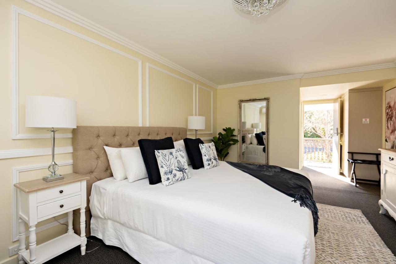 King Room with Spa Bath