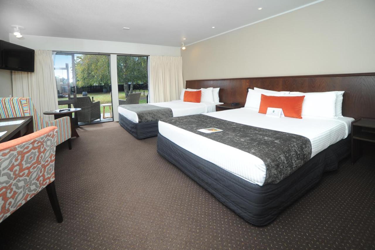 Deluxe Queen Room with Two Queens - Non Smoking