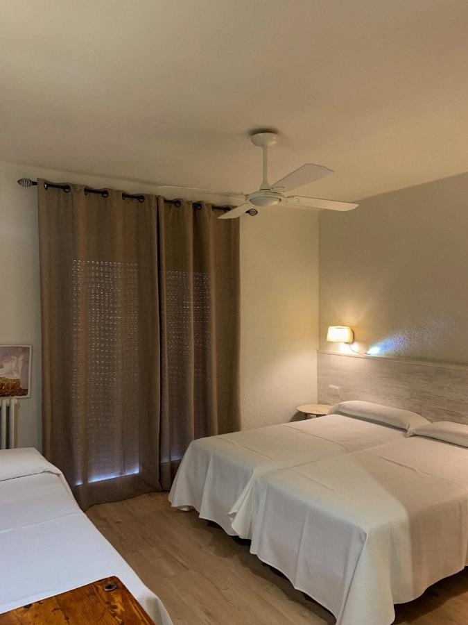 Habitación Triple con aparcamiento gratuito incluido