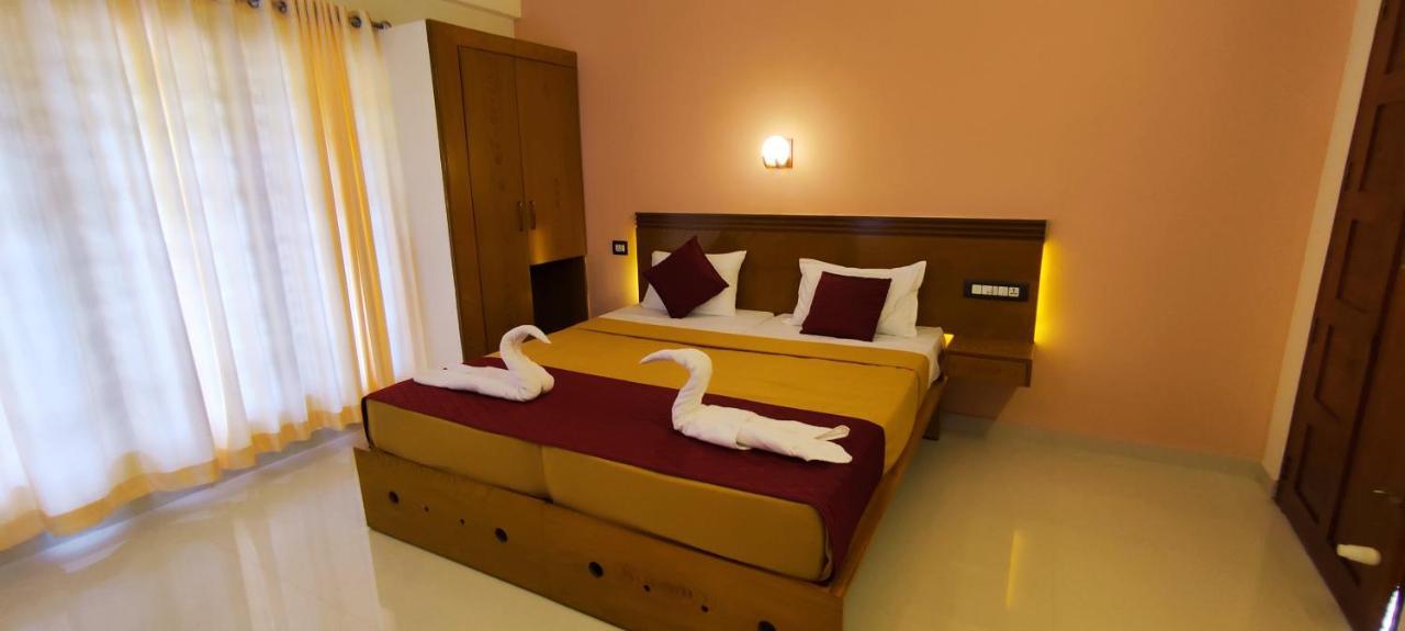 Double or Twin Room with Balcony
