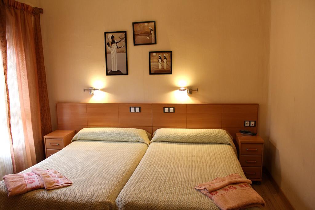 Standard Single Room,118938022:JPEG