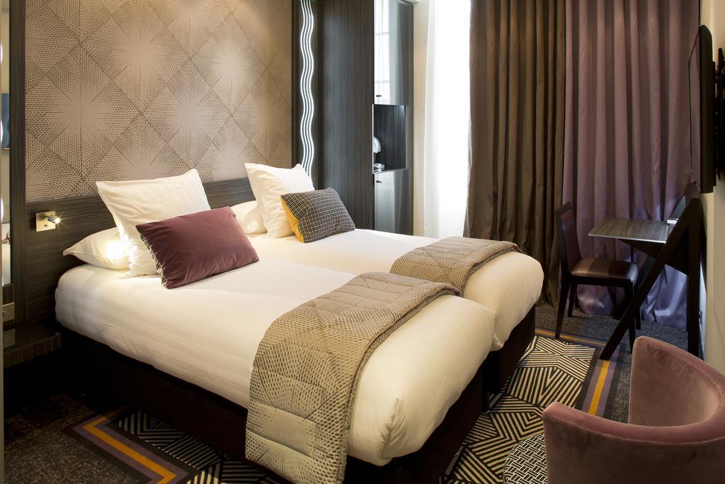 Superior Twin Room with City View