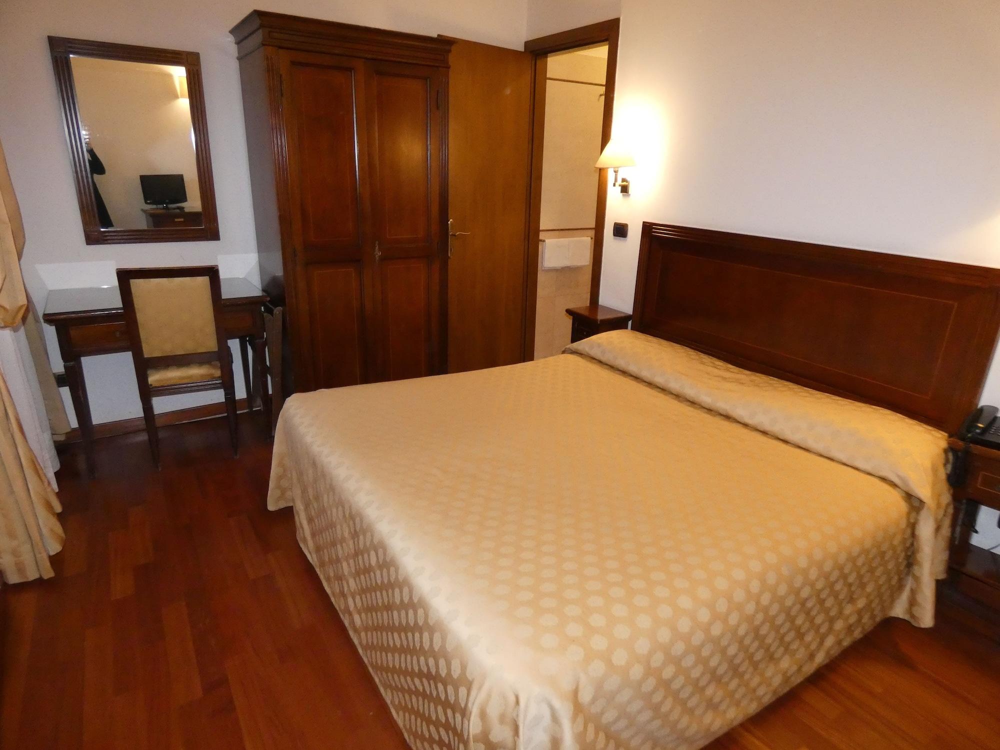 Superior Doppelzimmer mit Kanalblick