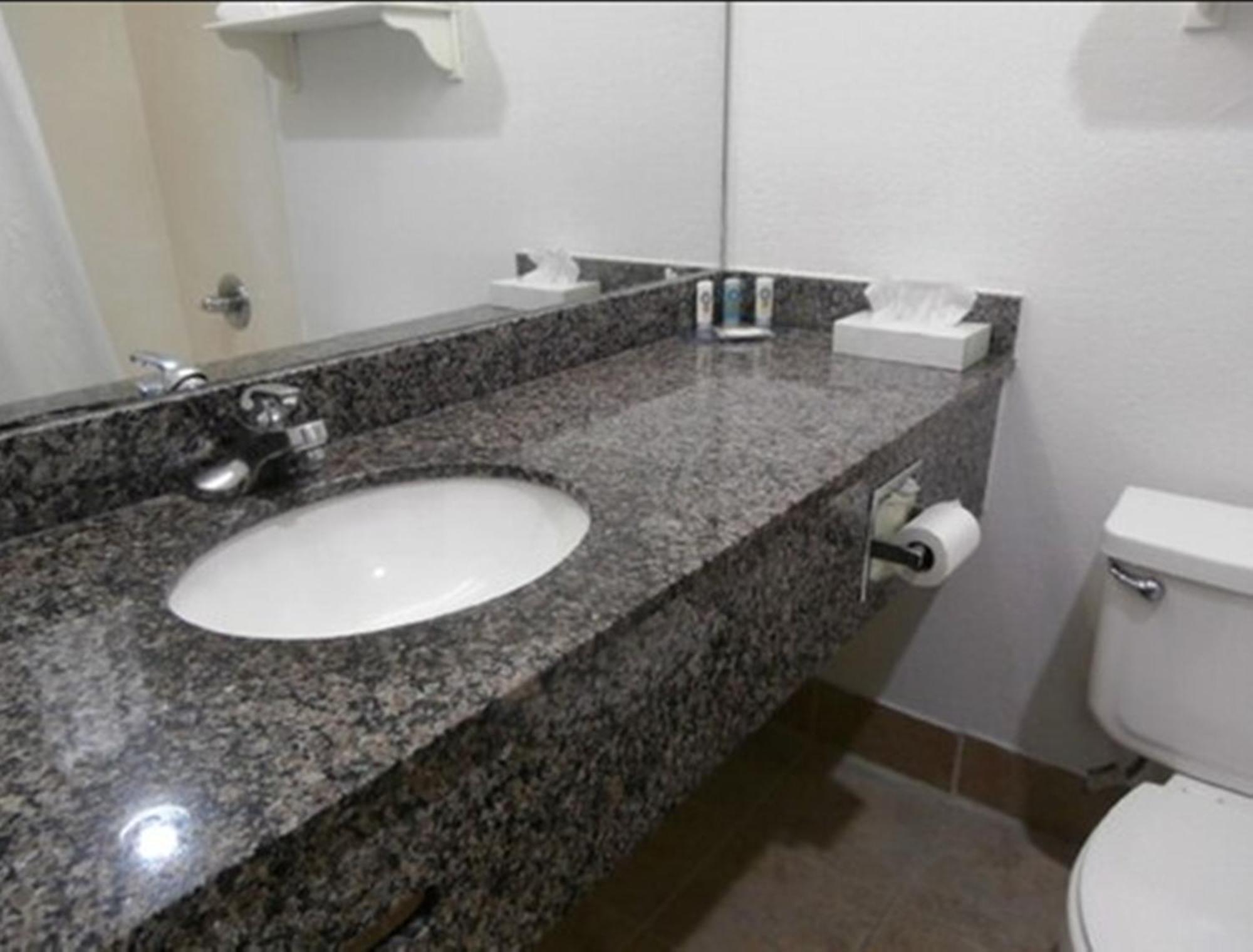 Double Room with Two Double Beds - Non-Smoking