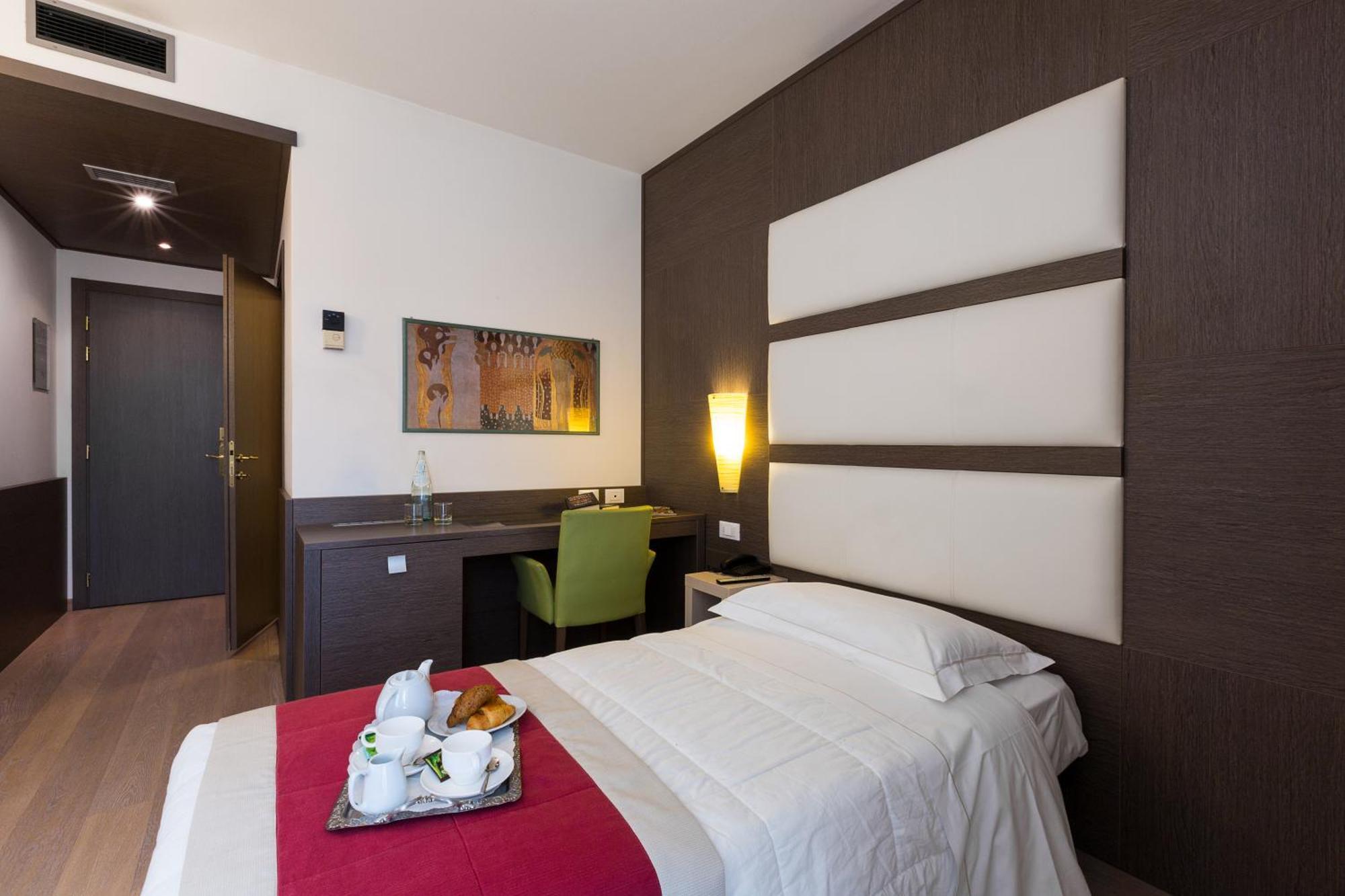 Economy Single Room,1446728242:JPEG