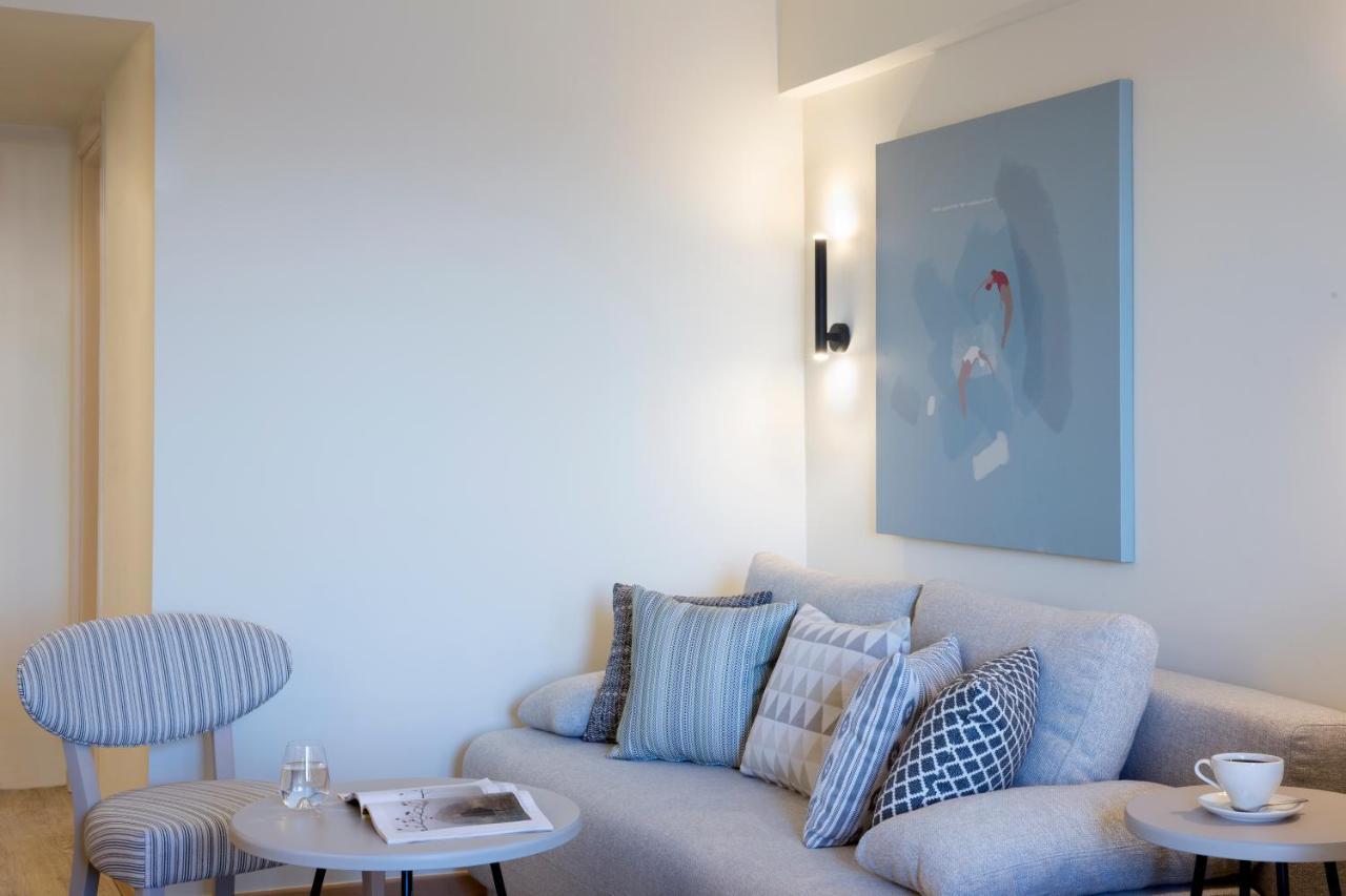 Junior Suite with Pool View