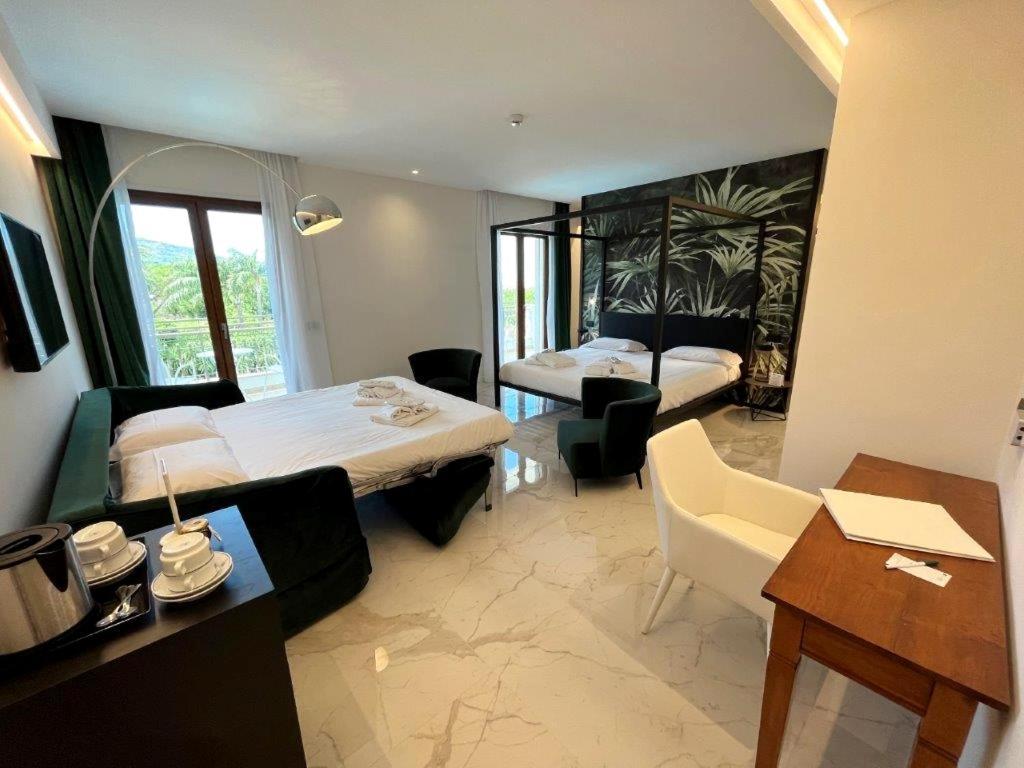 Junior Suite con Vista Piscina