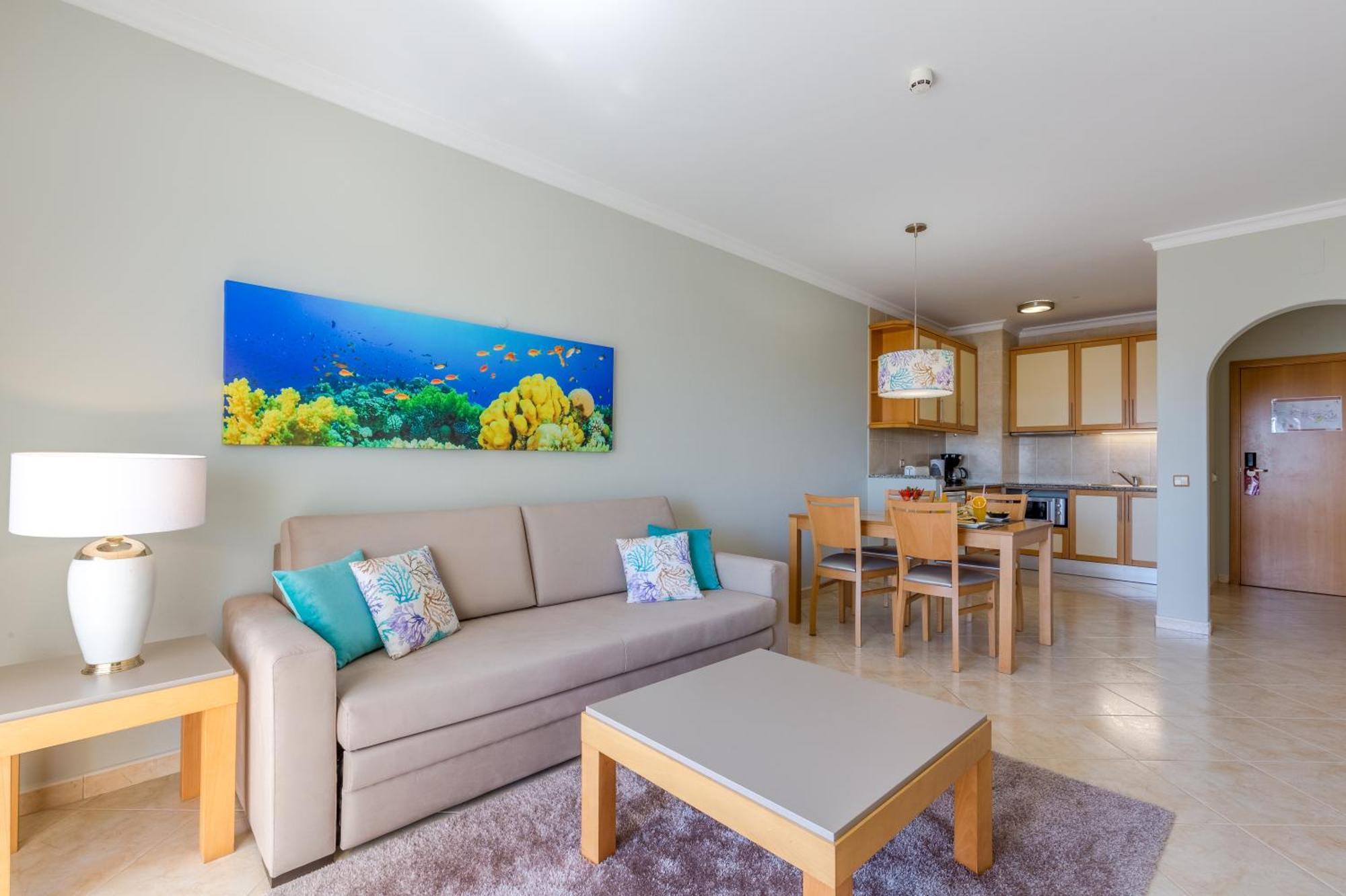 One-Bedroom Apartment,1274521525:JPEG