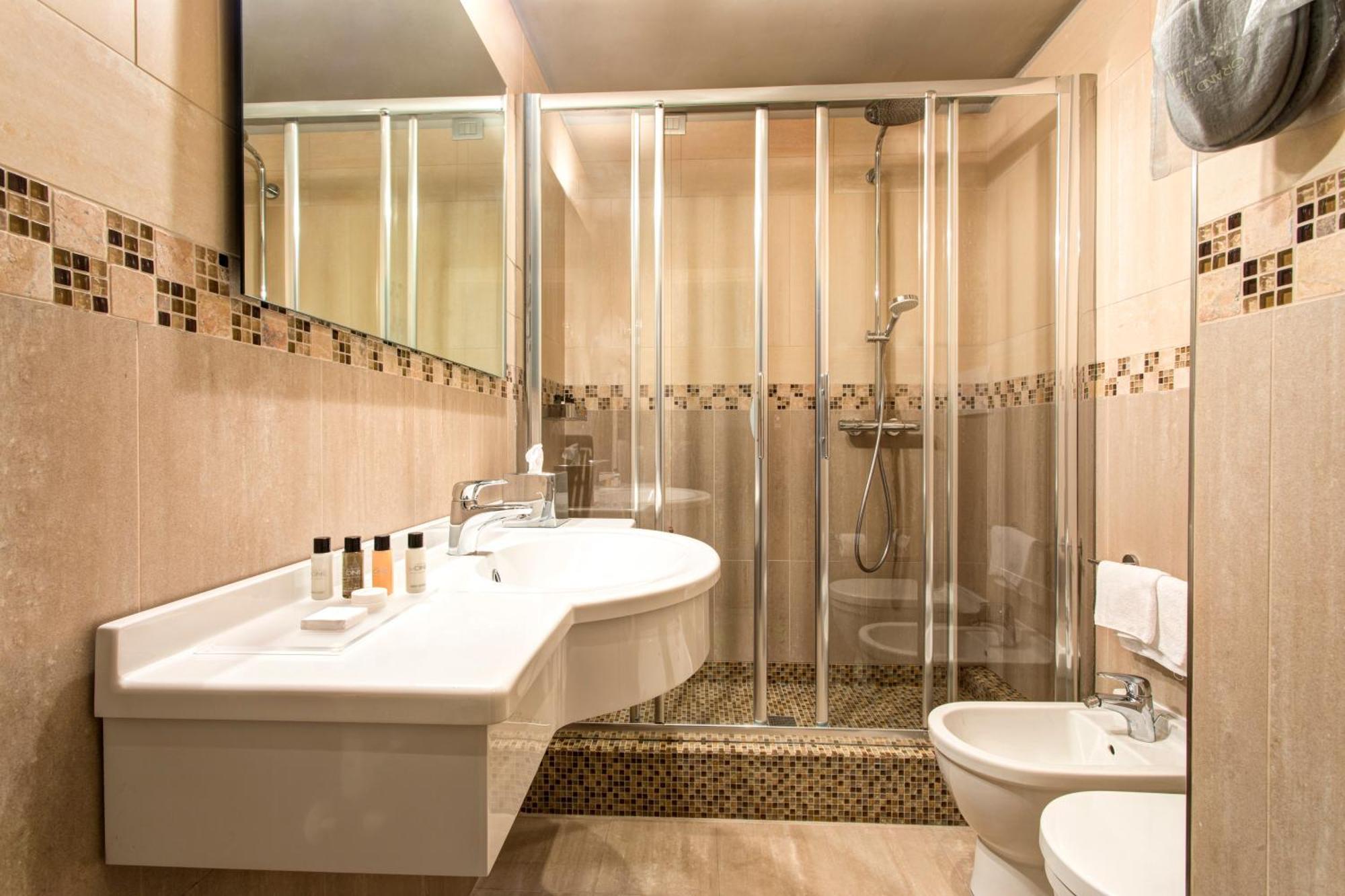 Premium Tweepersoonskamer met 2 Aparte Bedden