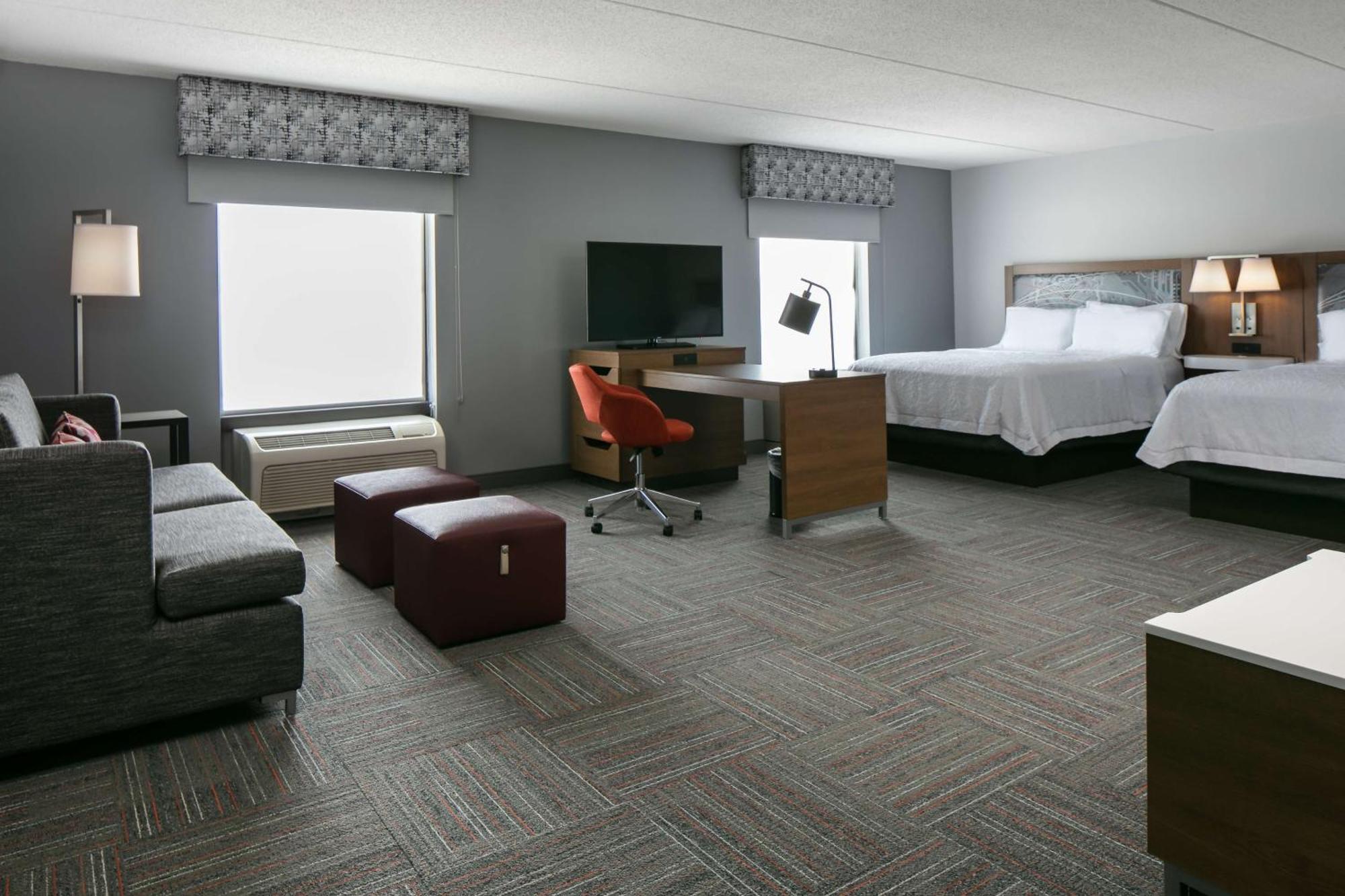 Queen Studio Suite with Two Queen Beds - Non-Smoking