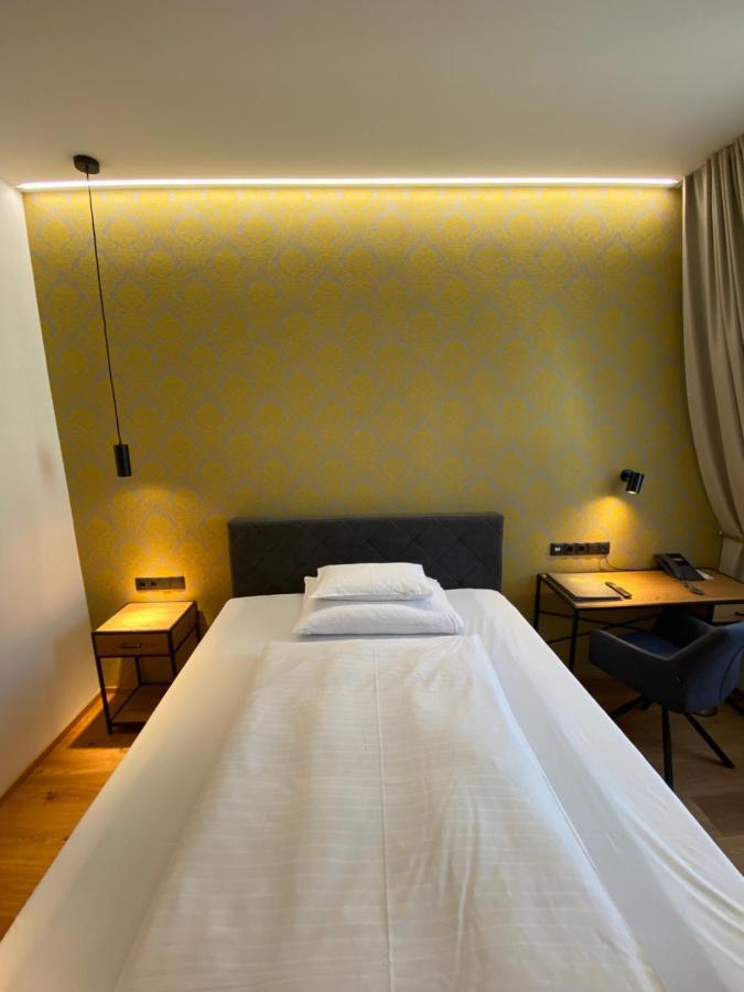 Business Single Room