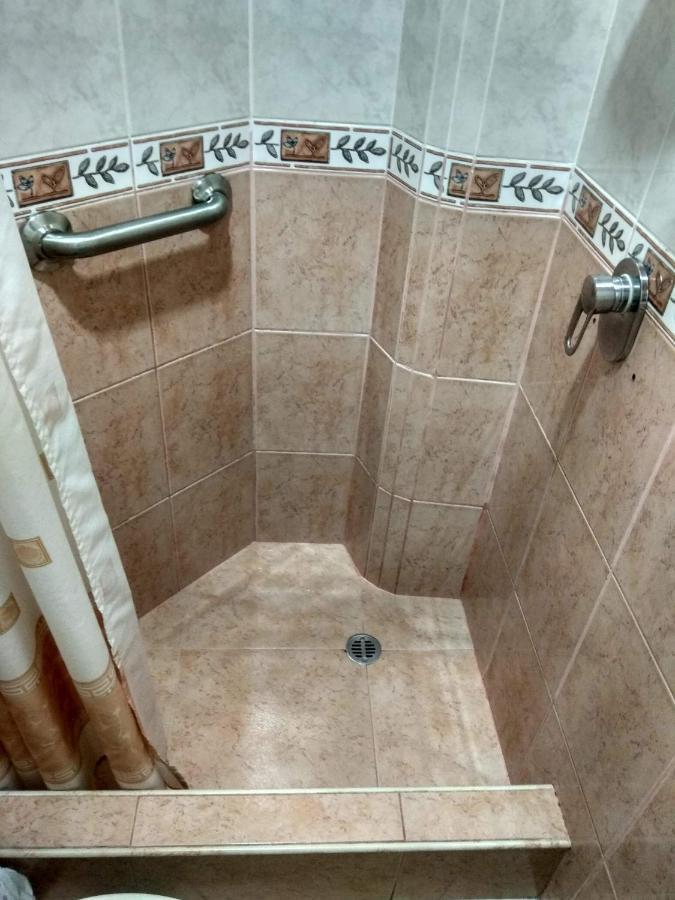 Chambre Simple avec Salle de Bains Privative