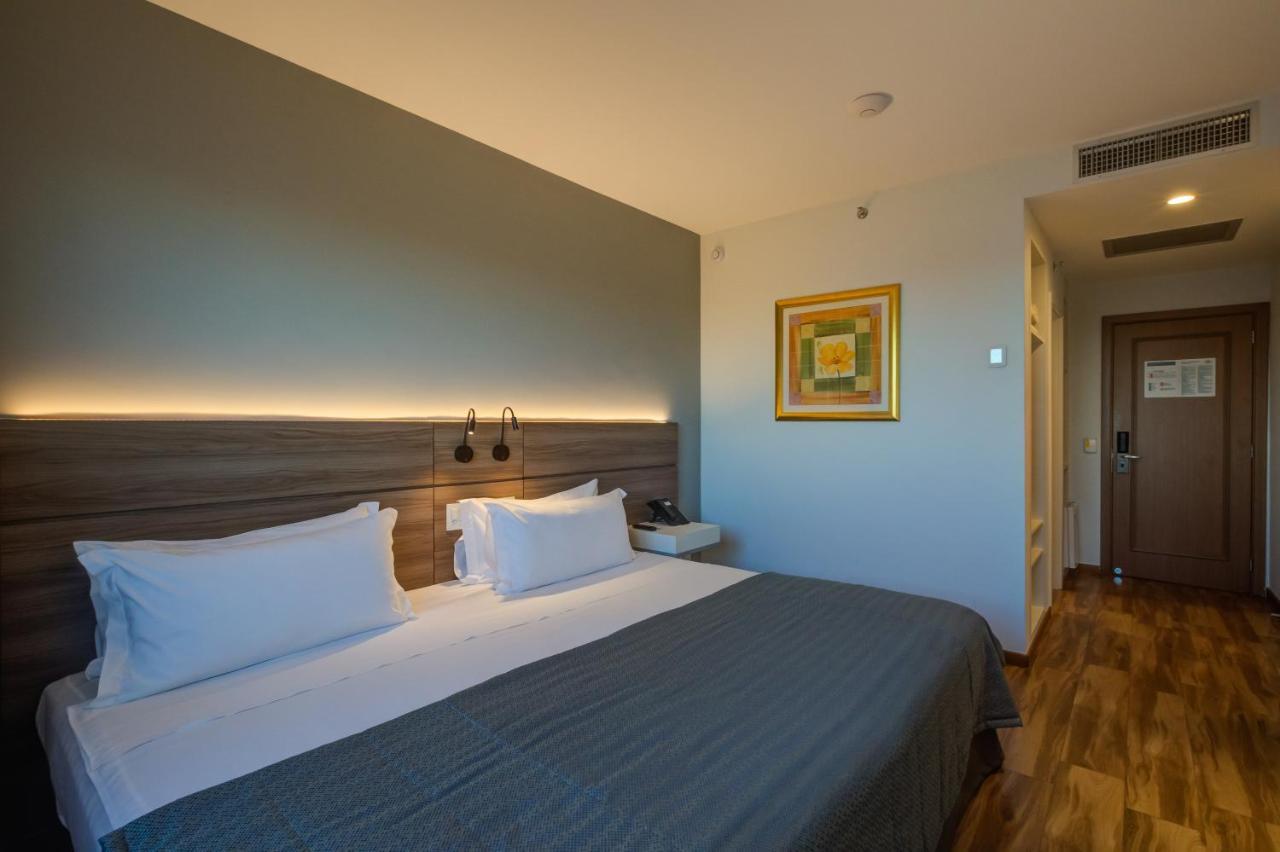 Quarto Superior com Cama Queen-size