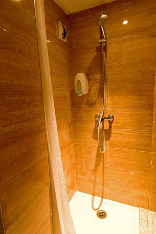 Habitación Doble Confort con ducha