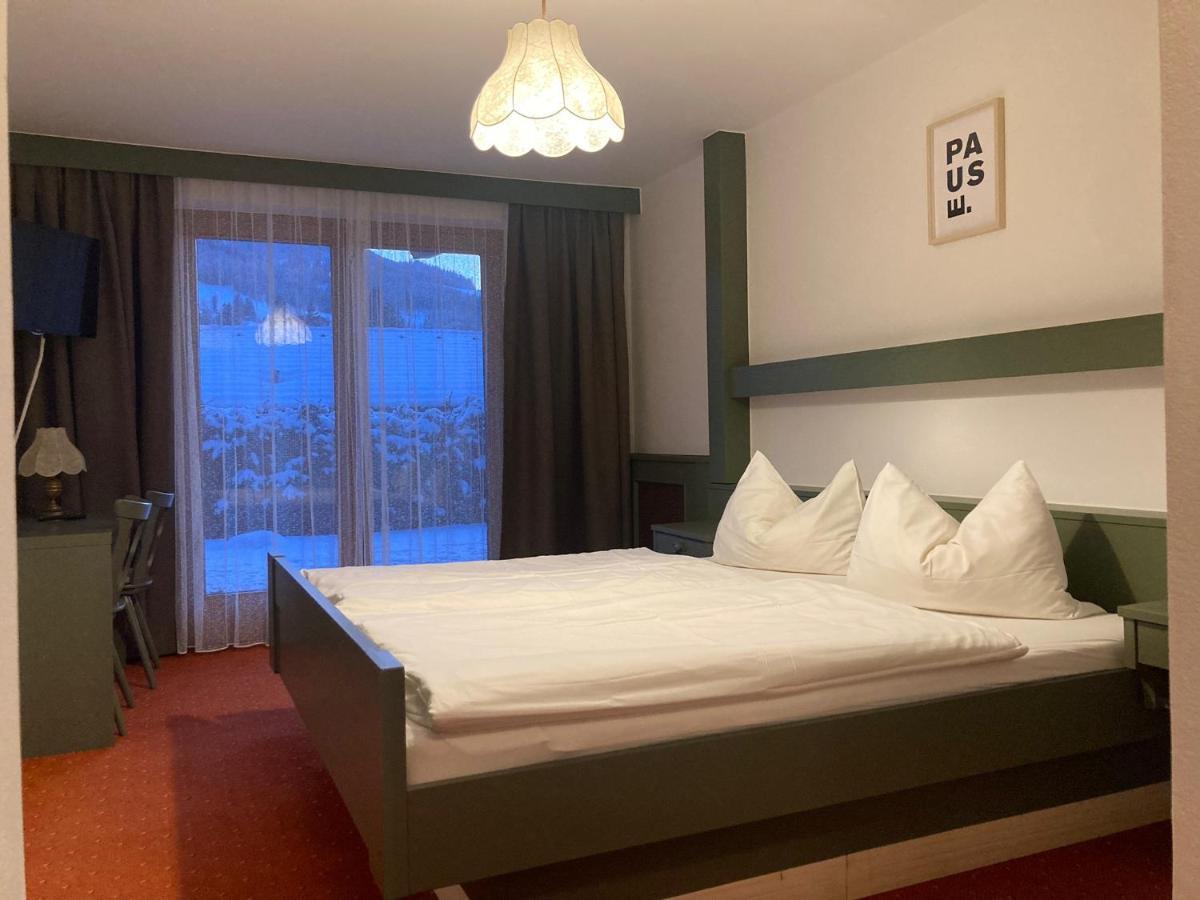 Doppelzimmer mit Balkon
