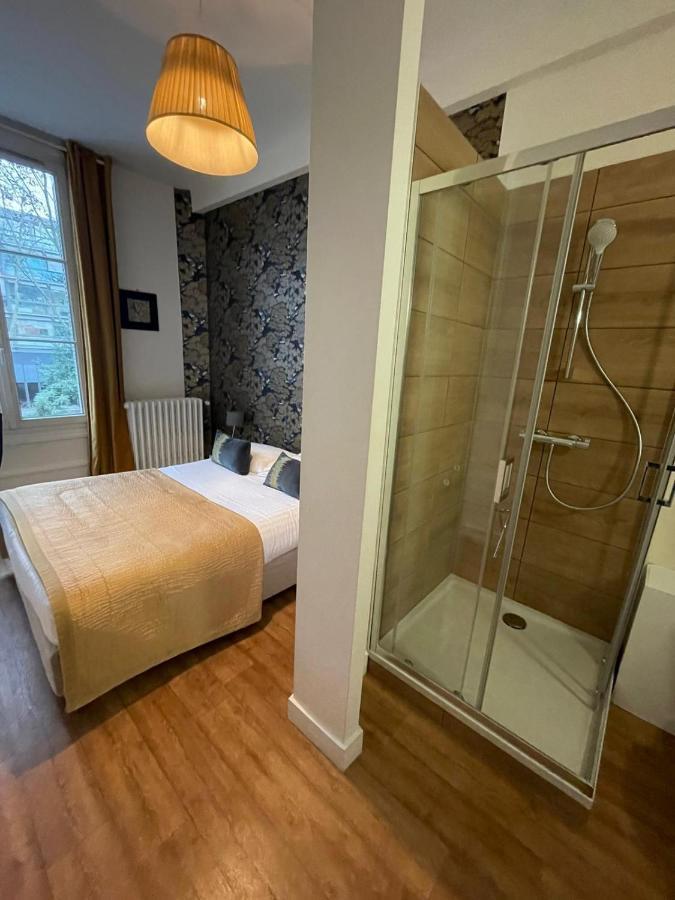 Economy Single Room open bathroom,1355073878:JPEG