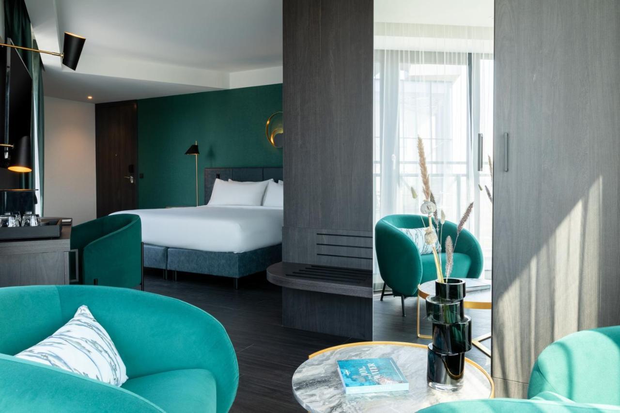 Junior King Suite