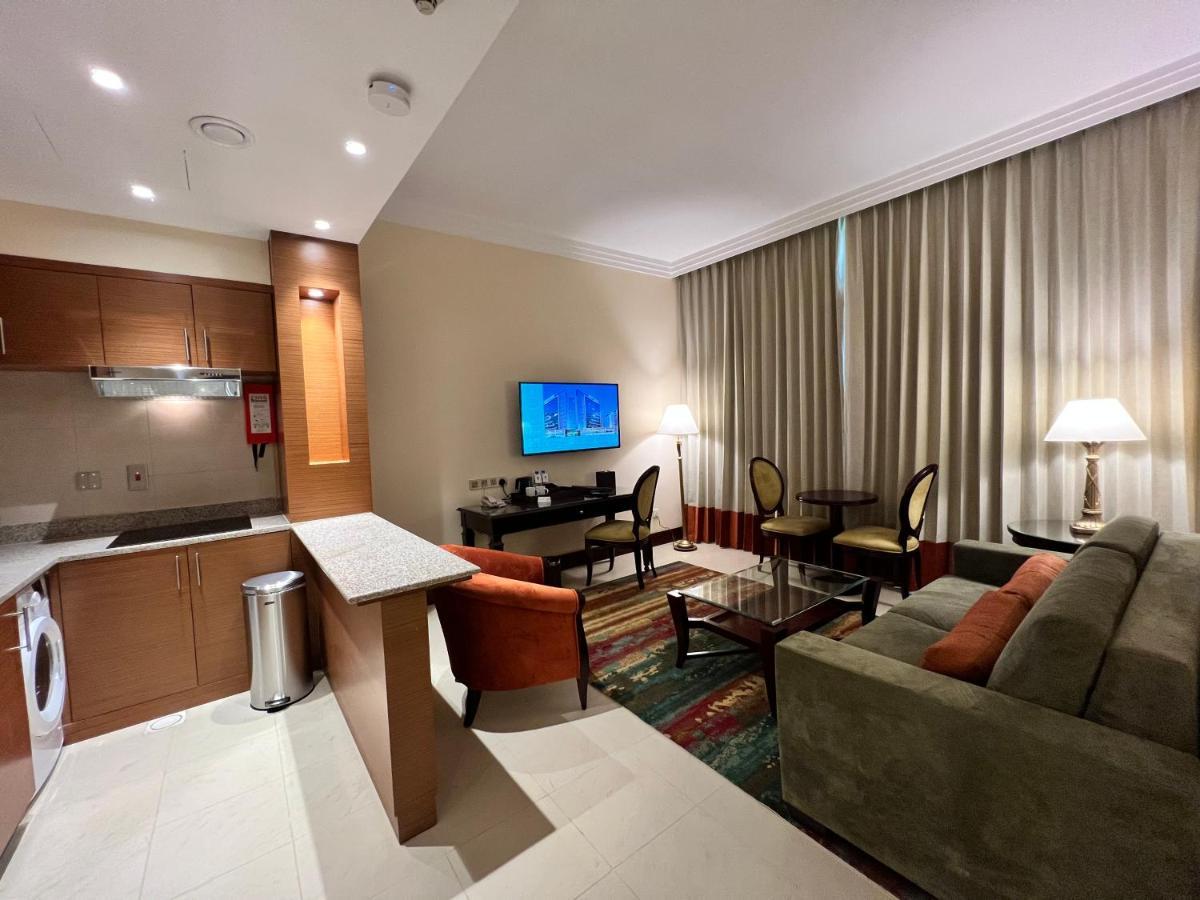 Executive One Bedroom Apartment-King Bed