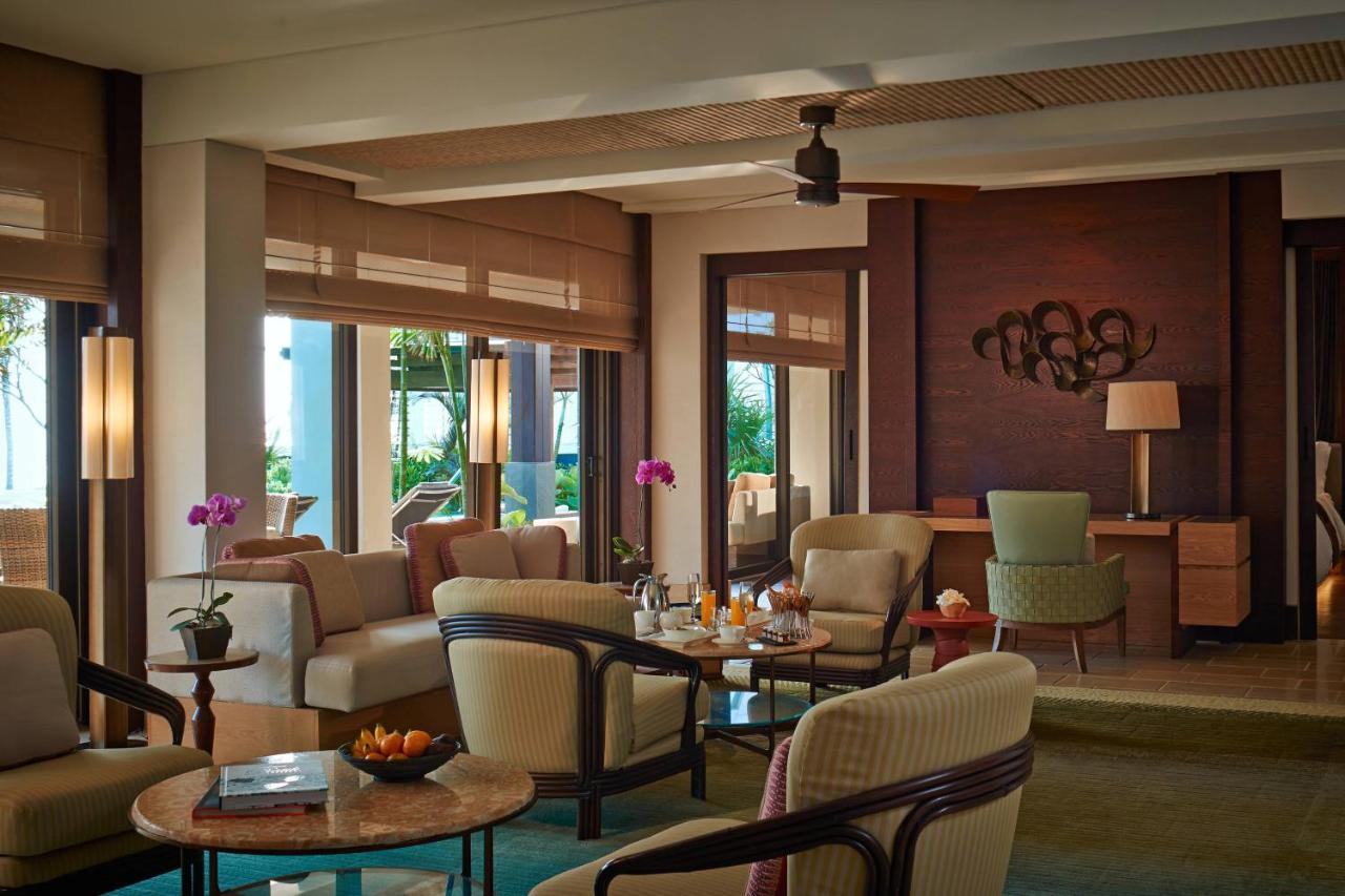 Ritz-Carlton Suite met 2 Slaapkamers Toegang tot het Zwembad met Gratis Dagelijkse Activiteit op het Resort