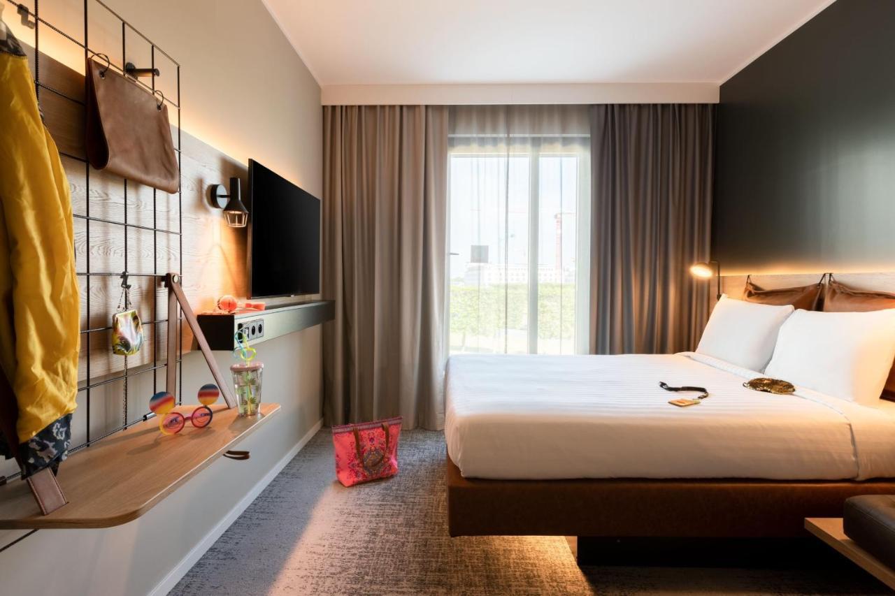 Chambre Lit Queen-Size Moxy