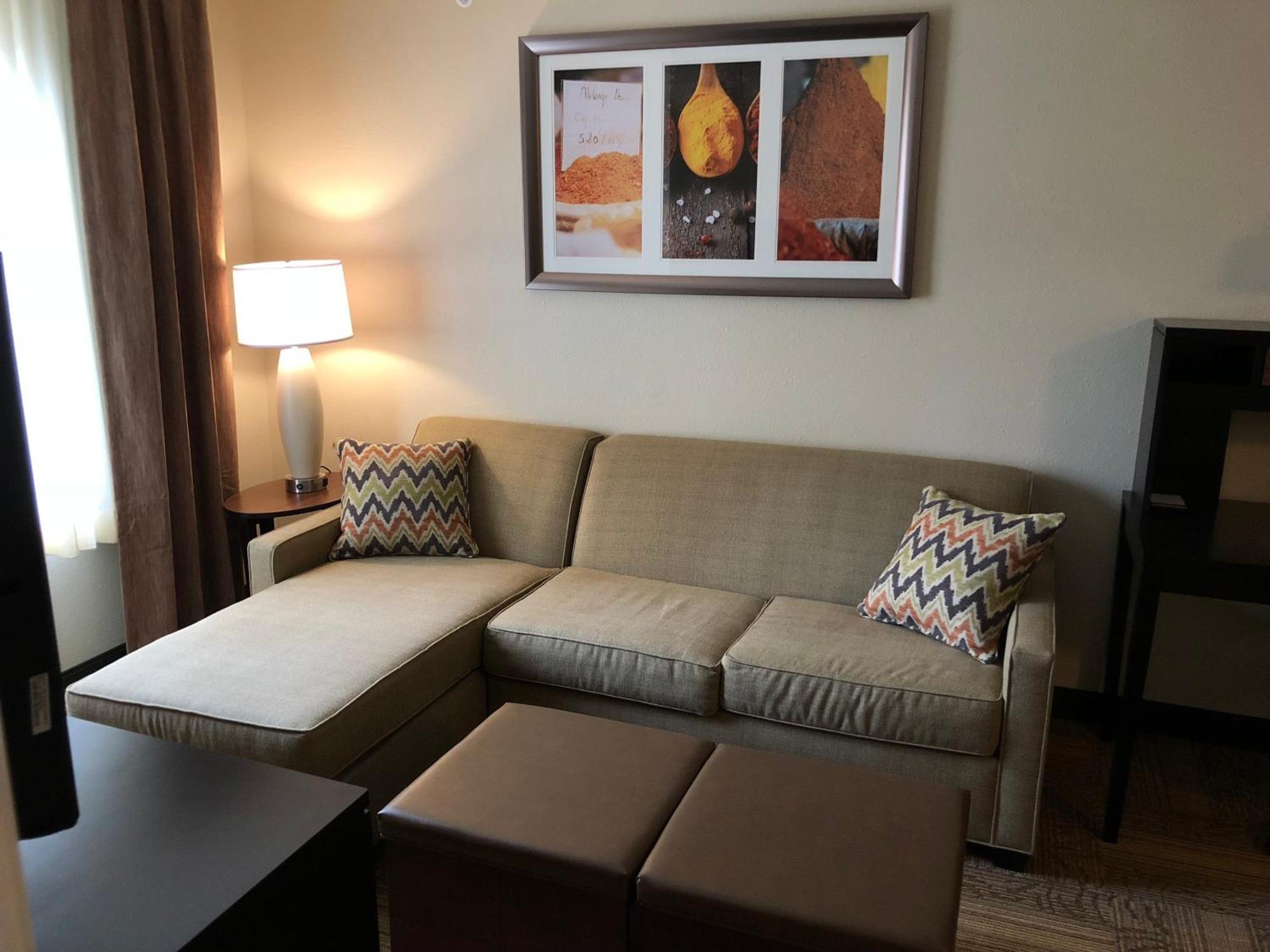 One-Bedroom King Suite,1438875502:JPEG