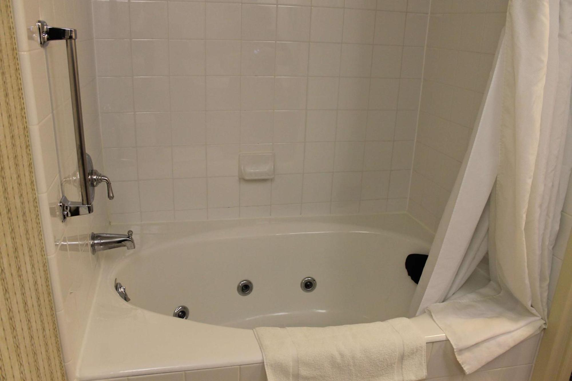 King Room with Whirlpool
