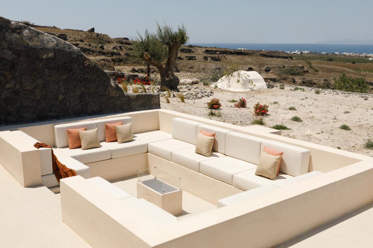 Villa Grace with Infinity Heated Pool and Sea View