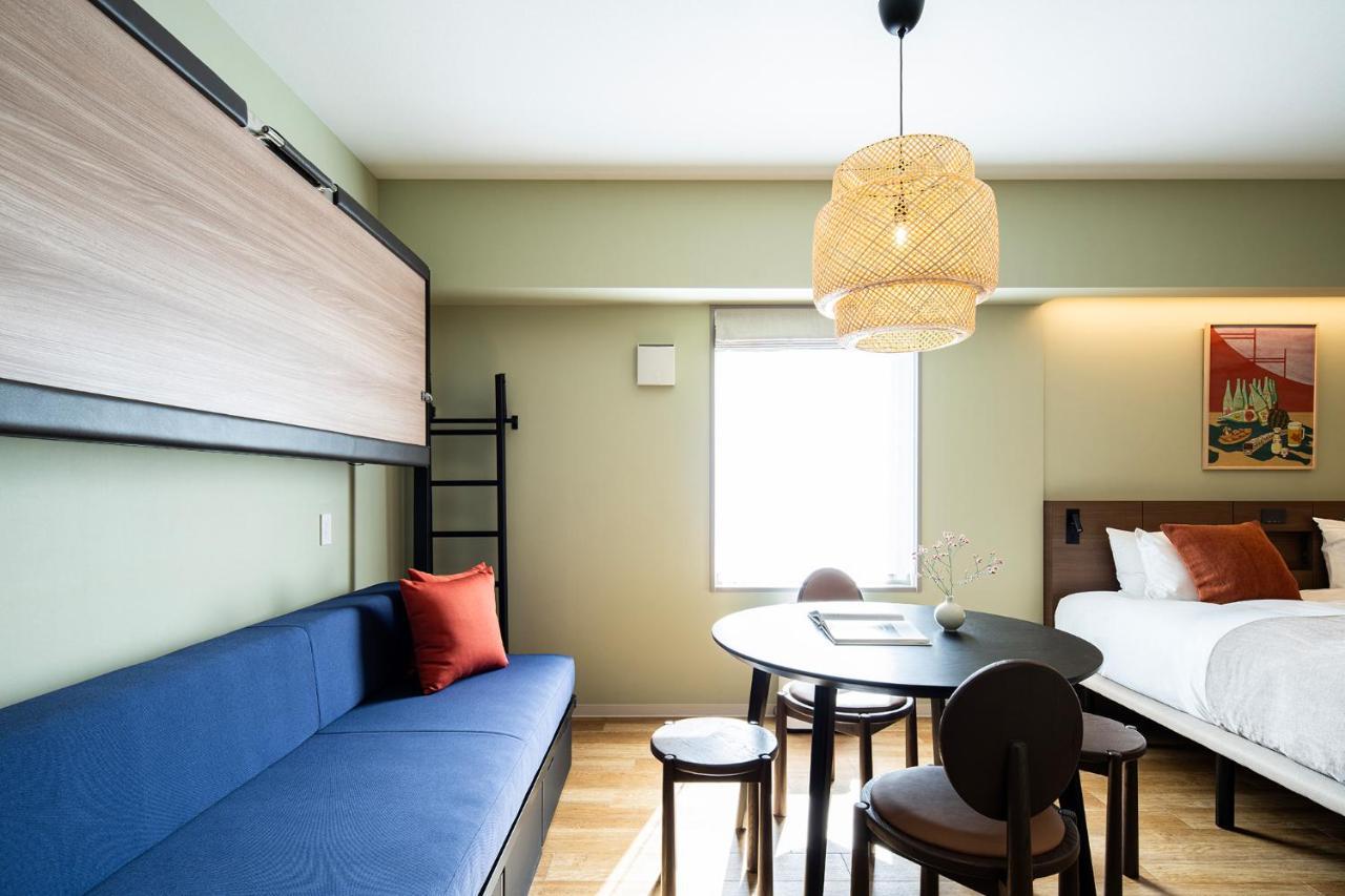 Deluxe Studio Apartment