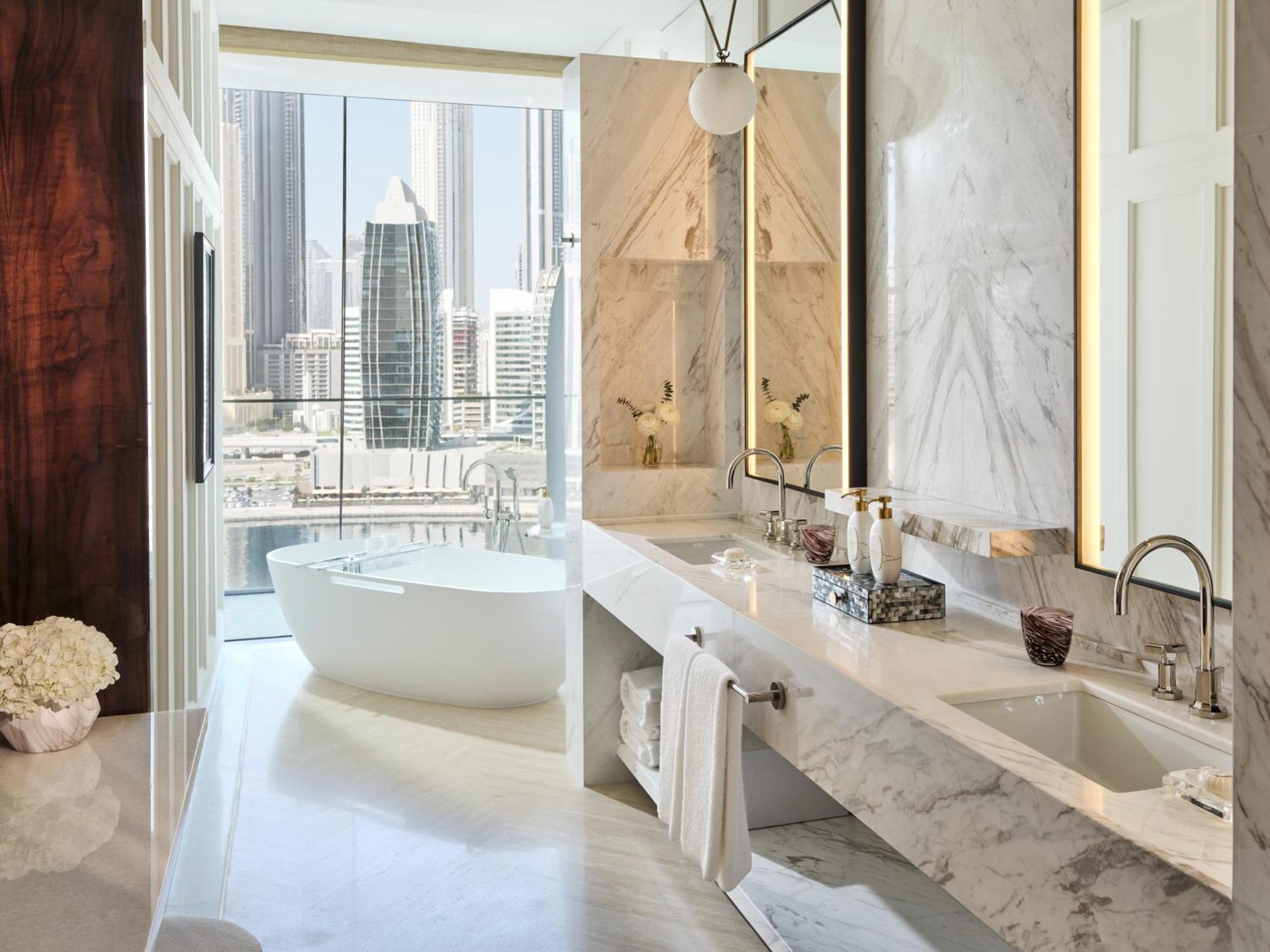 Marina Junior Suite