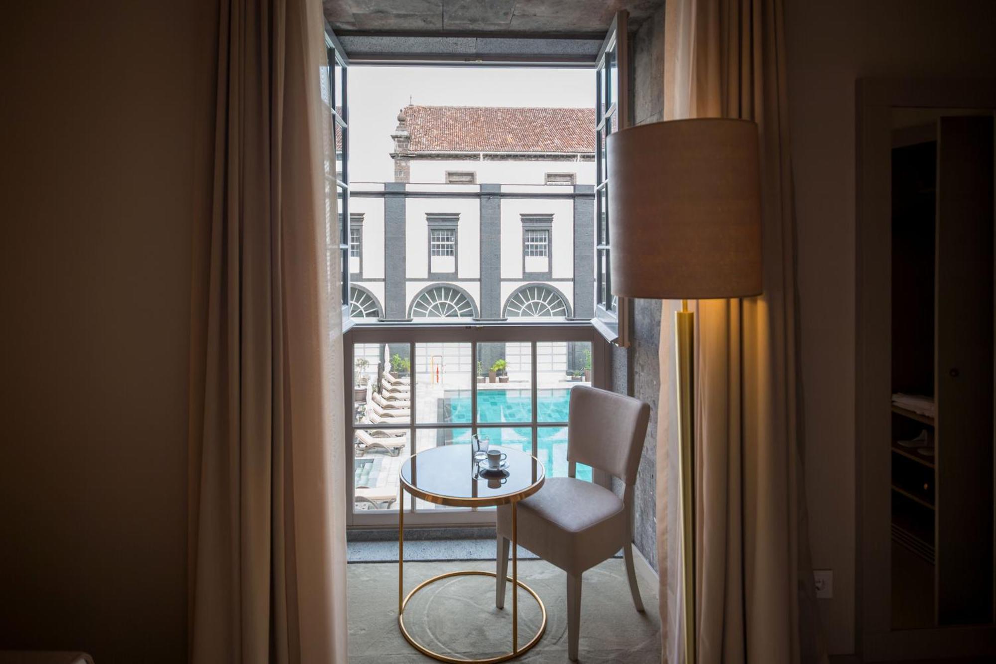 Chambre Deluxe (2 Adultes + 1 Enfant)