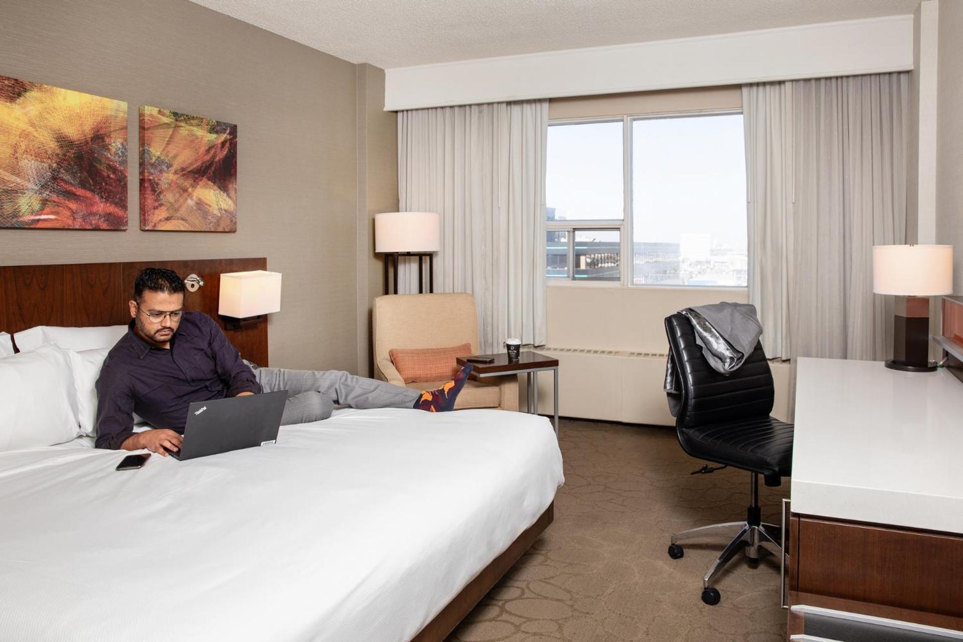 King Room,1543870441:JPEG