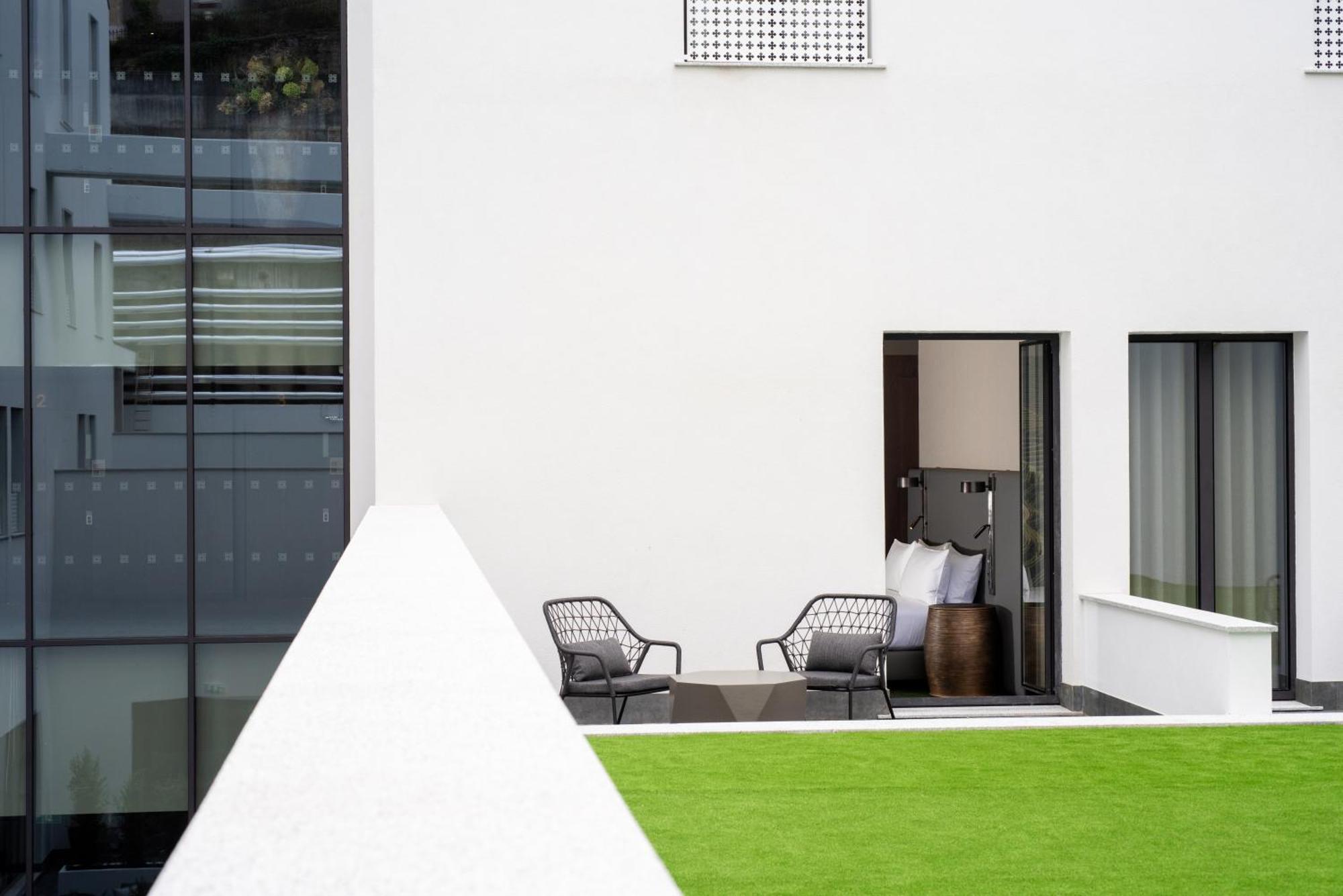 Deluxe Kamer met Kingsize Bed en Terras