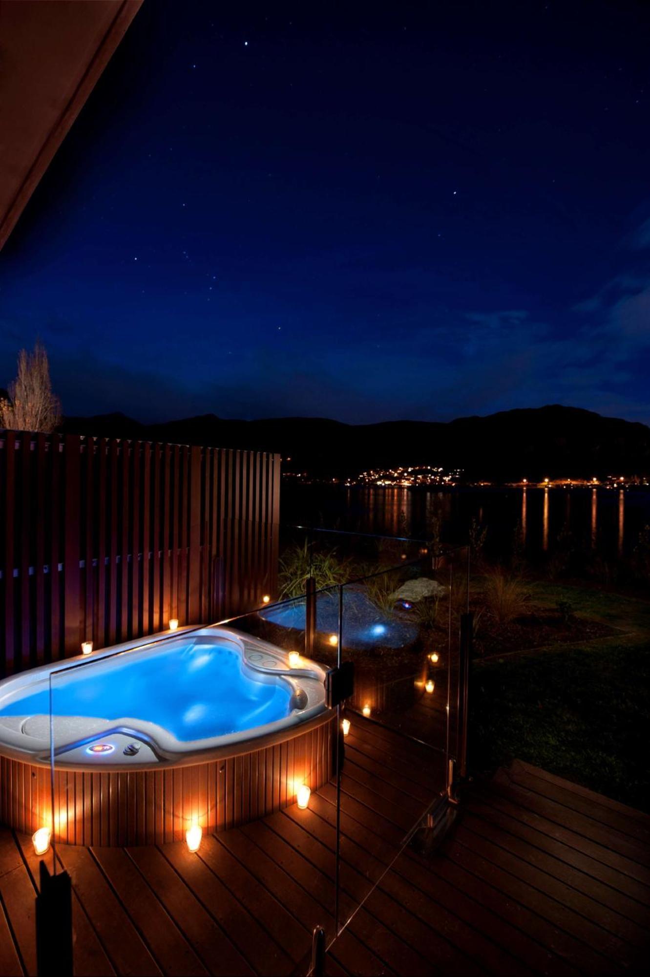 Chambre Lit King-Size avec Jacuzzi - Côté Lac