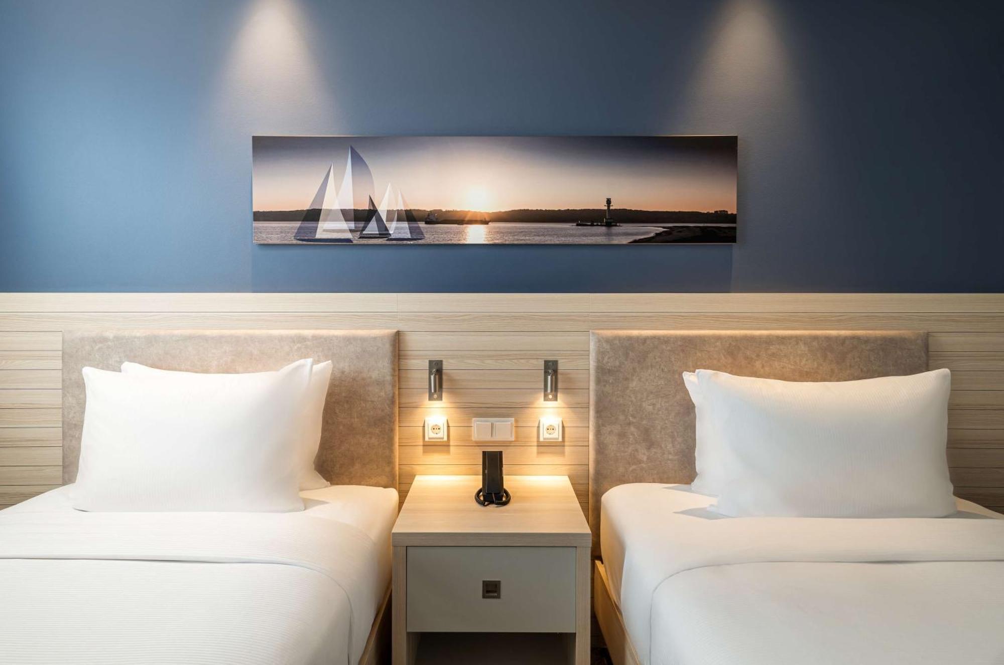 Zweibettzimmer mit Hafenblick