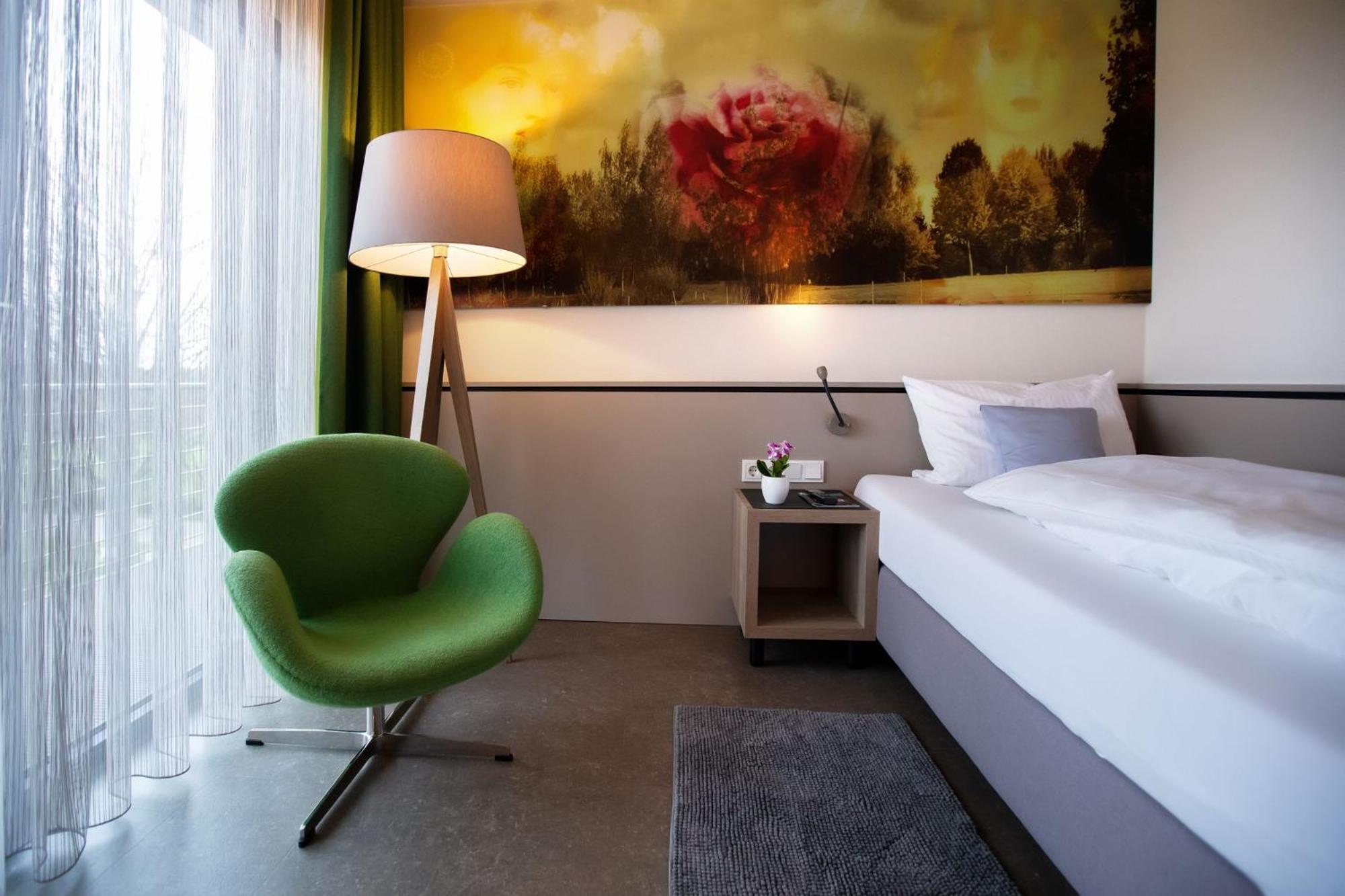 Standard Single Room,1593648442:JPEG