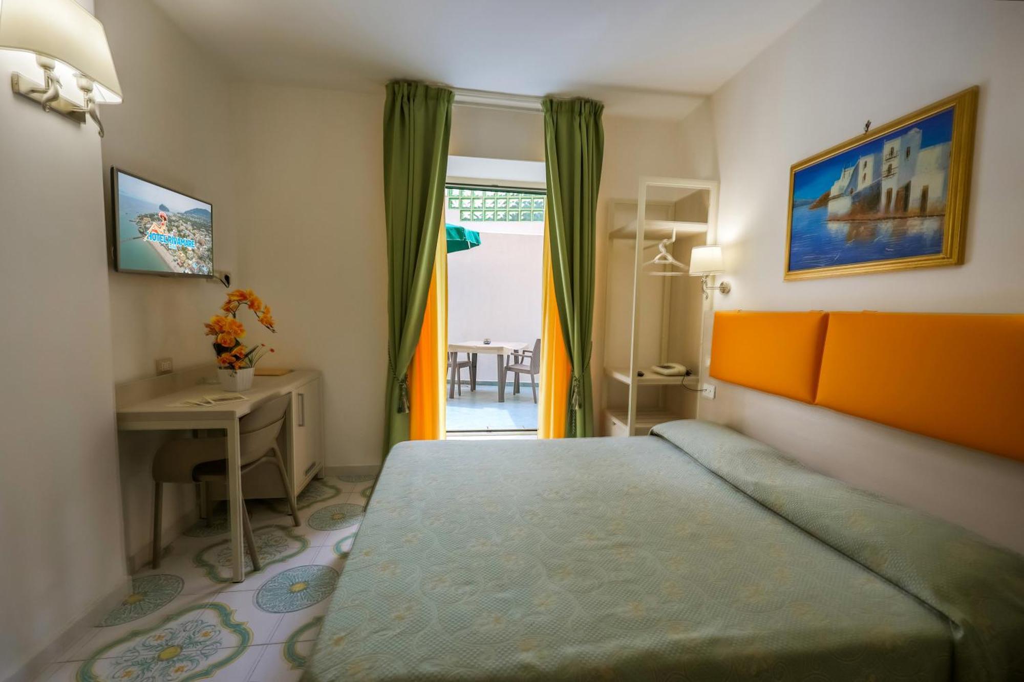 Doppelzimmer mit Patio