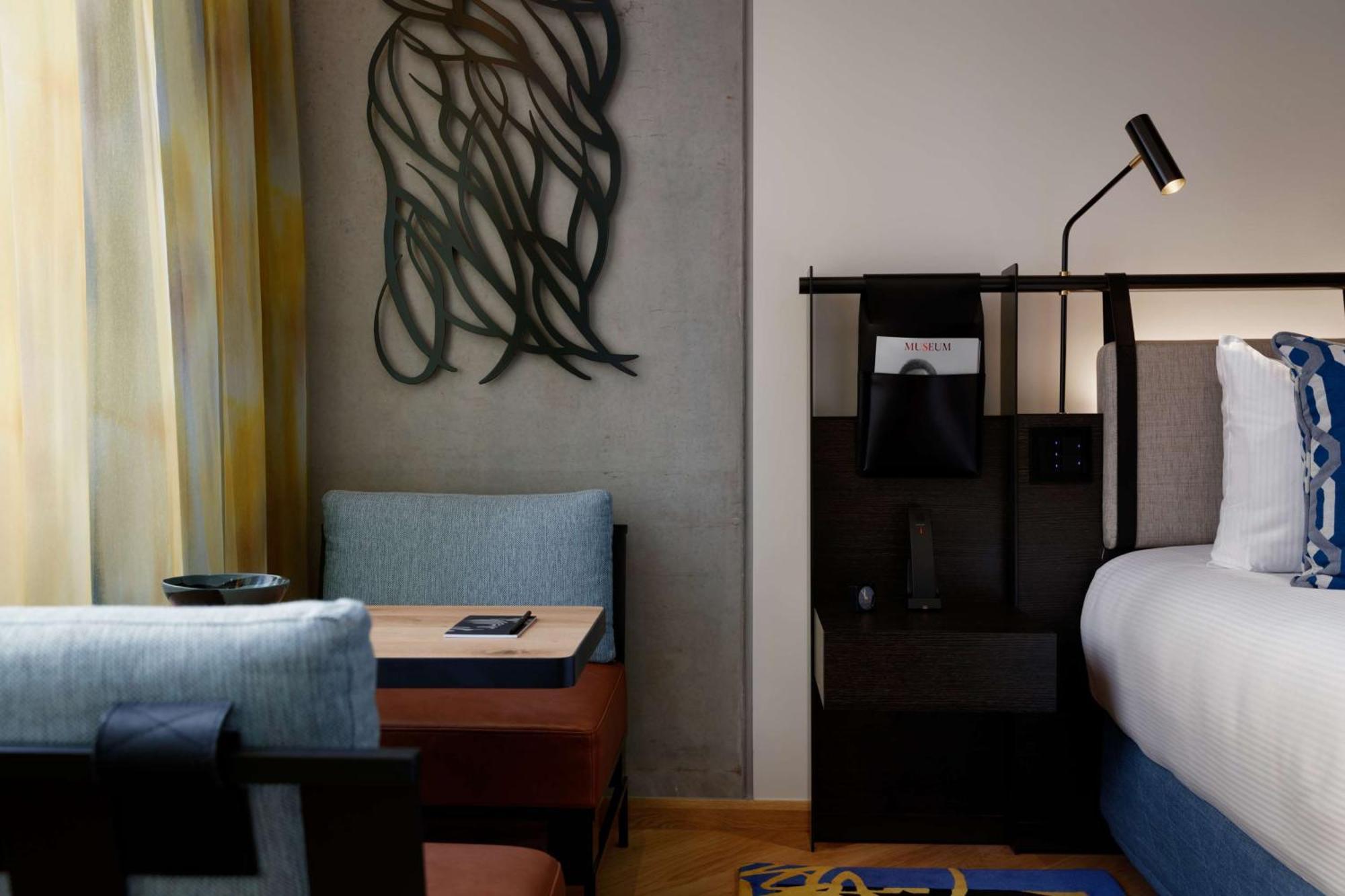 QT Accessible King Room