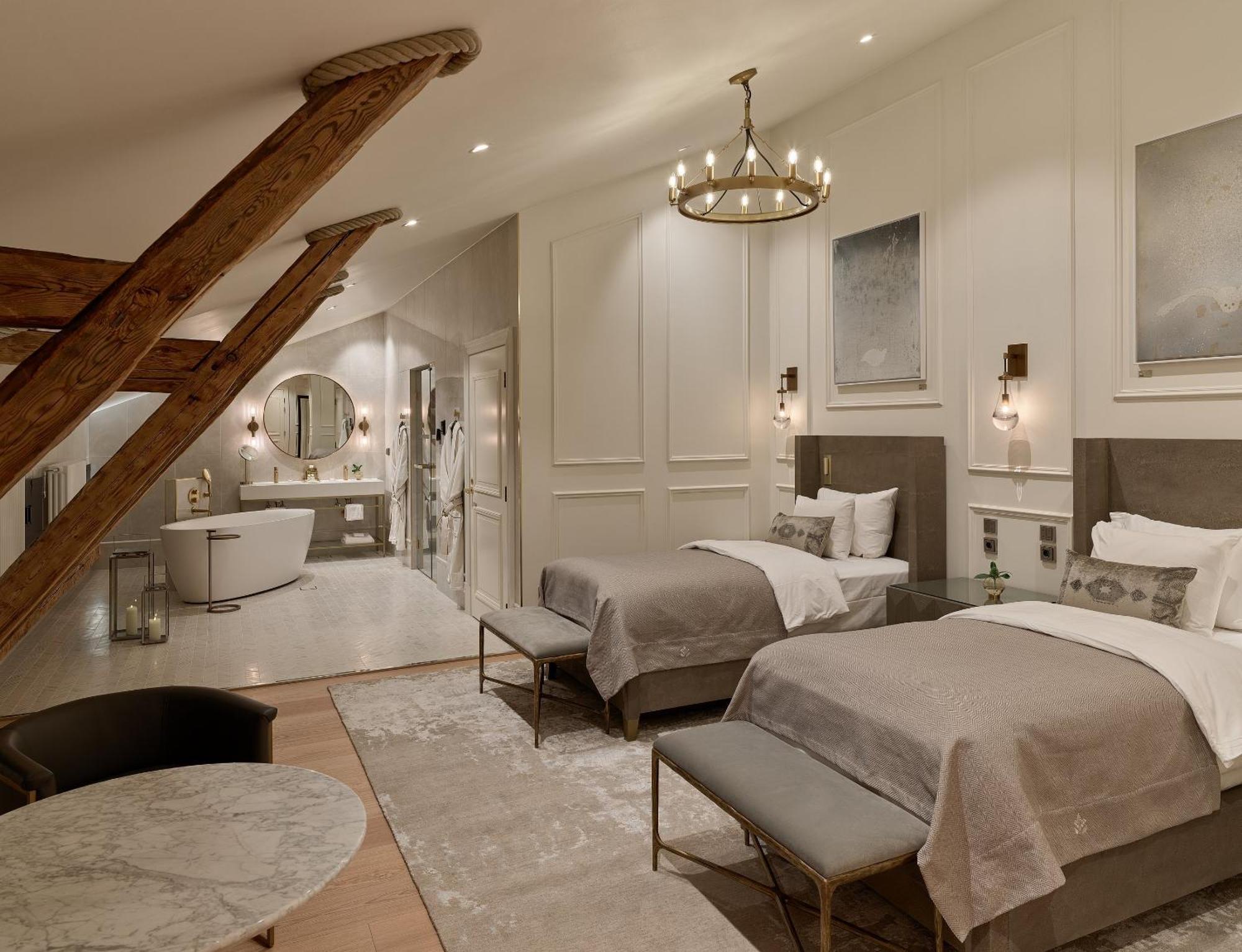 Junior Double Suite Spa Facilities,1734501849:JPEG