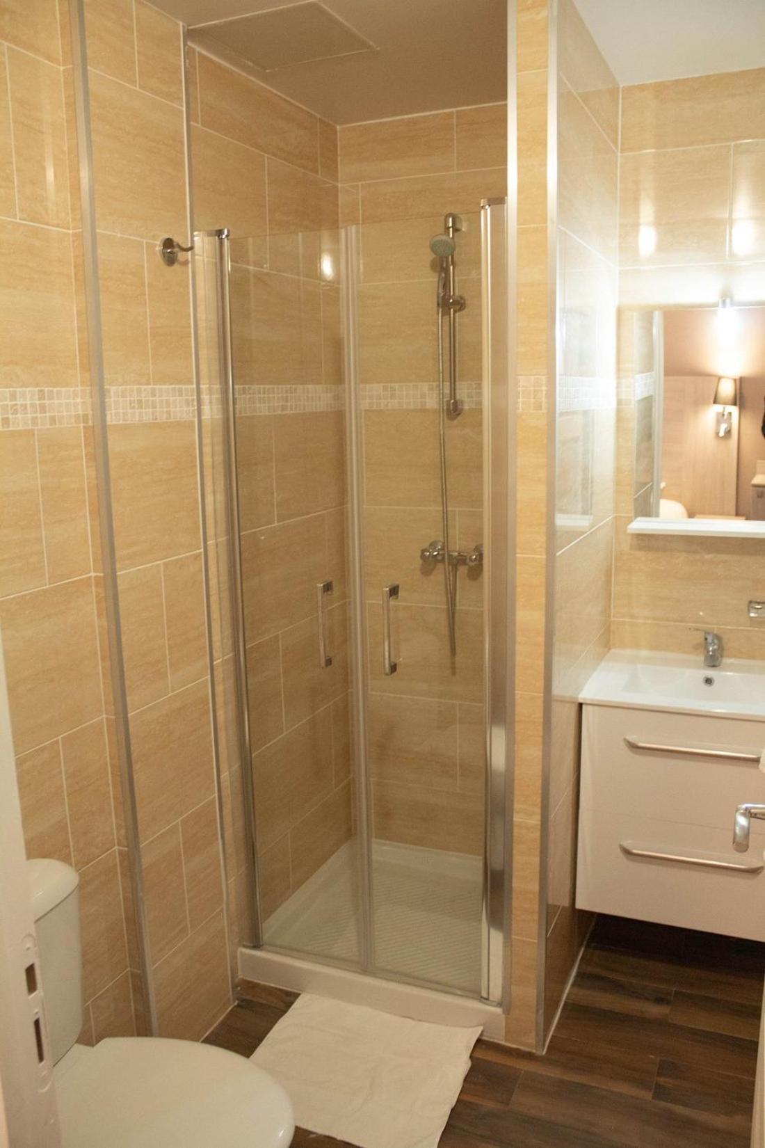 Camera Singola con Bagno Privato
