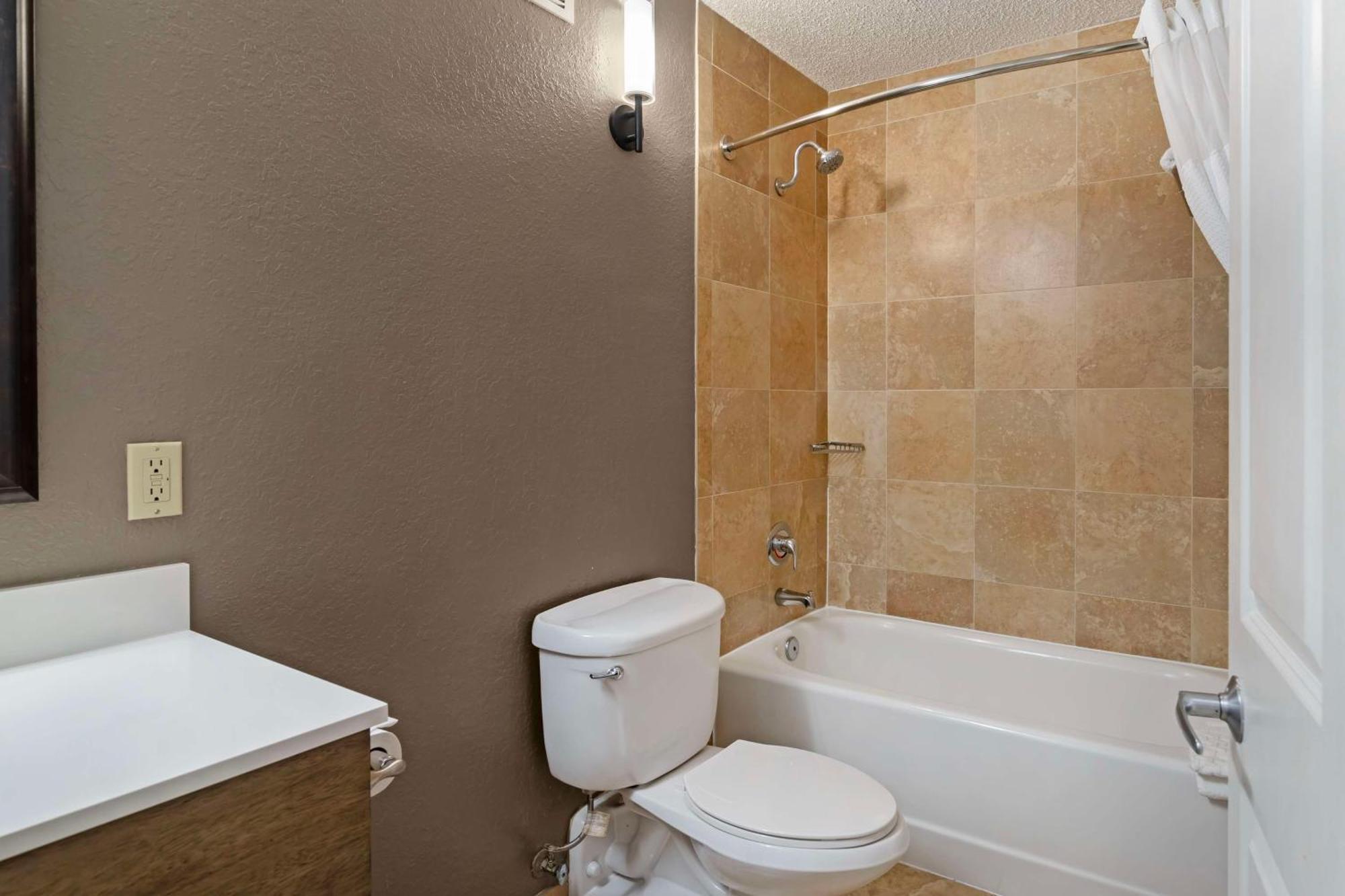 Chambre Lit King-Size - Non-Fumeurs